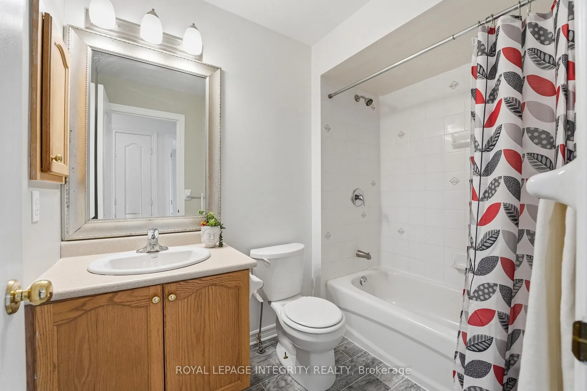Photo 33 of 260 Deerfox Drive, Ottawa, Barrhaven - Longfields — HOMEH