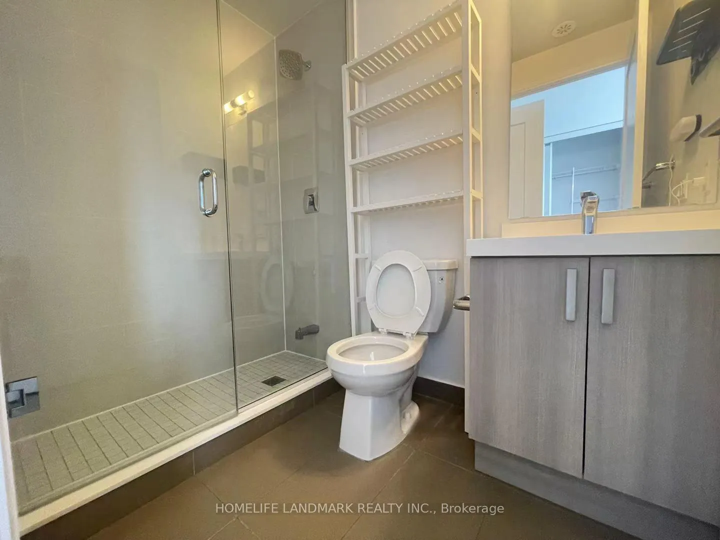 Photo 13 of Unit Th 60, 1060 Portage Parkway, Vaughan, Concord — HOMEH