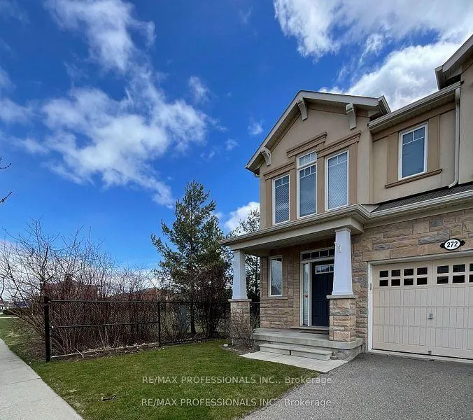 Photo 2 of 272 Leiterman Drive, Milton, Willmott — HOMEH