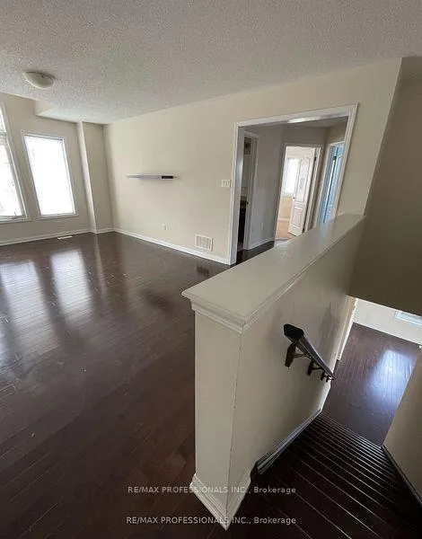 Photo 5 of 272 Leiterman Drive, Milton, Willmott — HOMEH