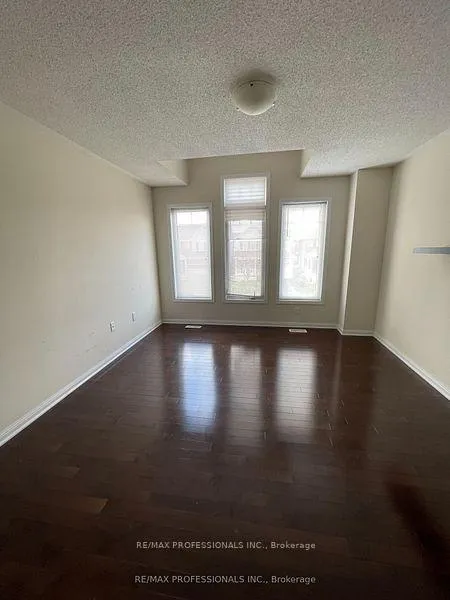 Photo 9 of 272 Leiterman Drive, Milton, Willmott — HOMEH