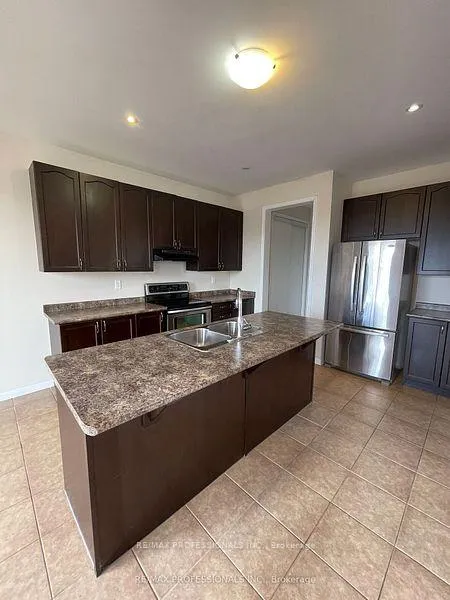 Photo 18 of 272 Leiterman Drive, Milton, Willmott — HOMEH