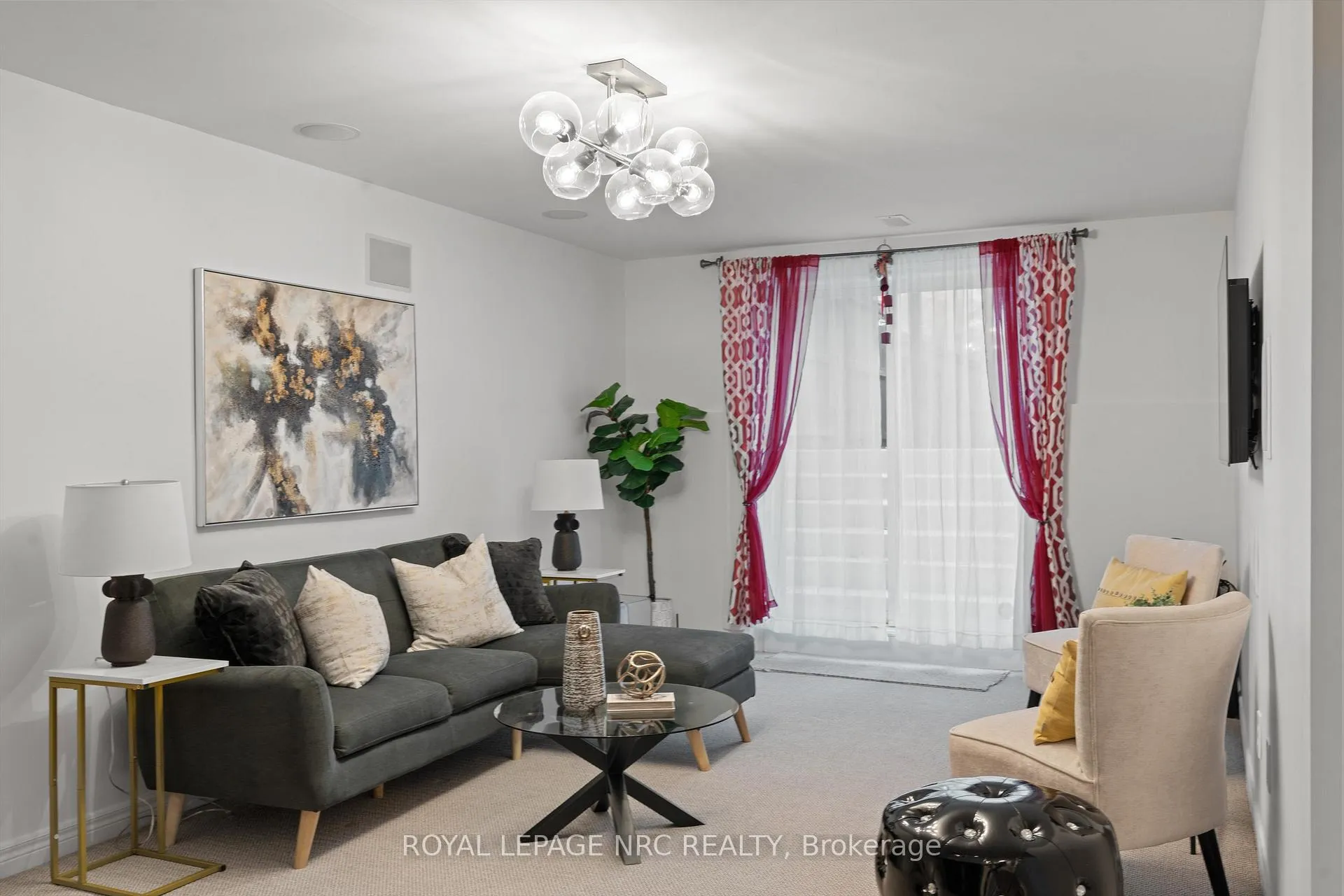 Photo 21 of Unit B, 393 Glendale Avenue, St. Catharines, Secord Woods — HOMEH
