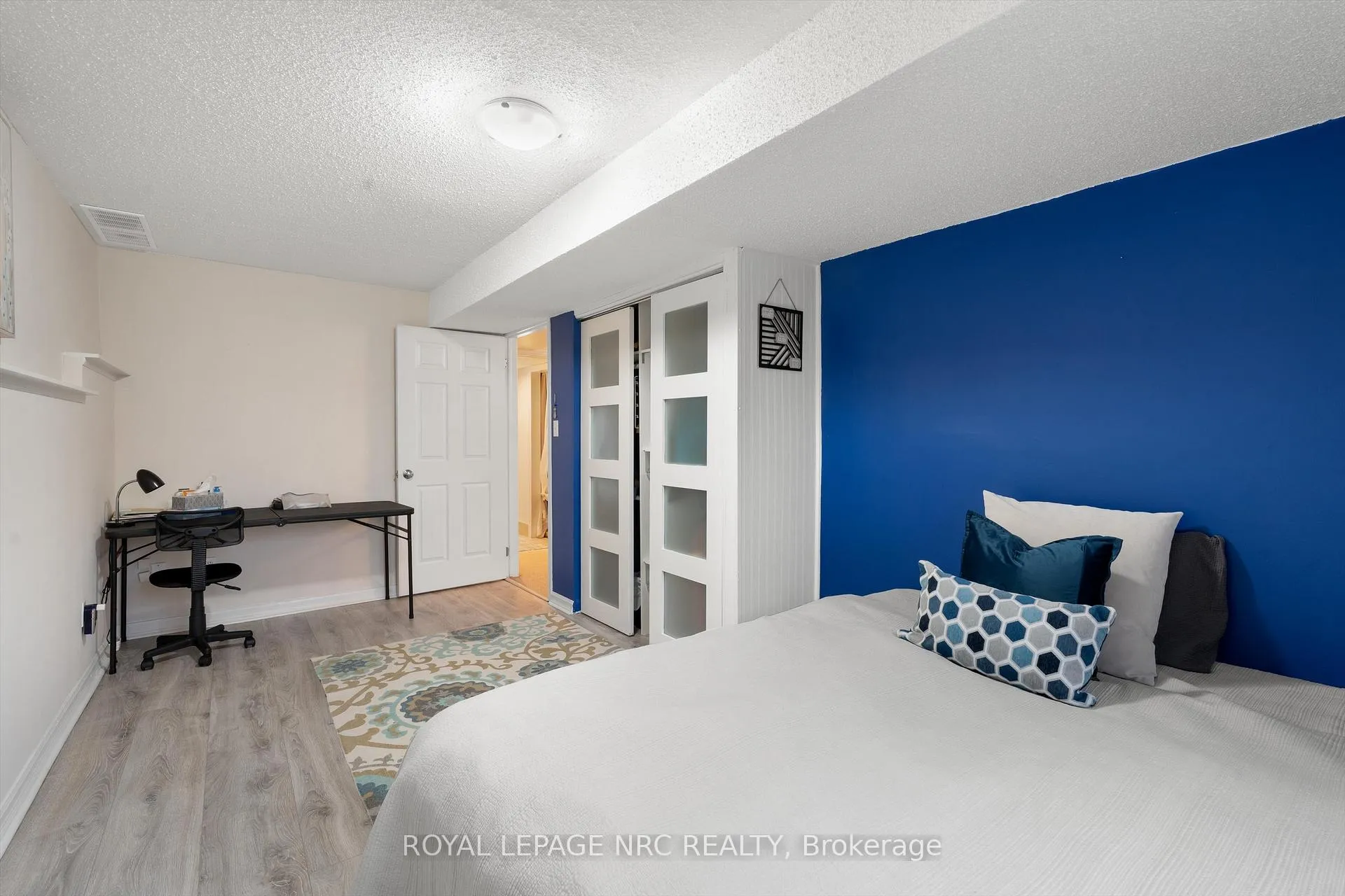 Photo 23 of Unit B, 393 Glendale Avenue, St. Catharines, Secord Woods — HOMEH