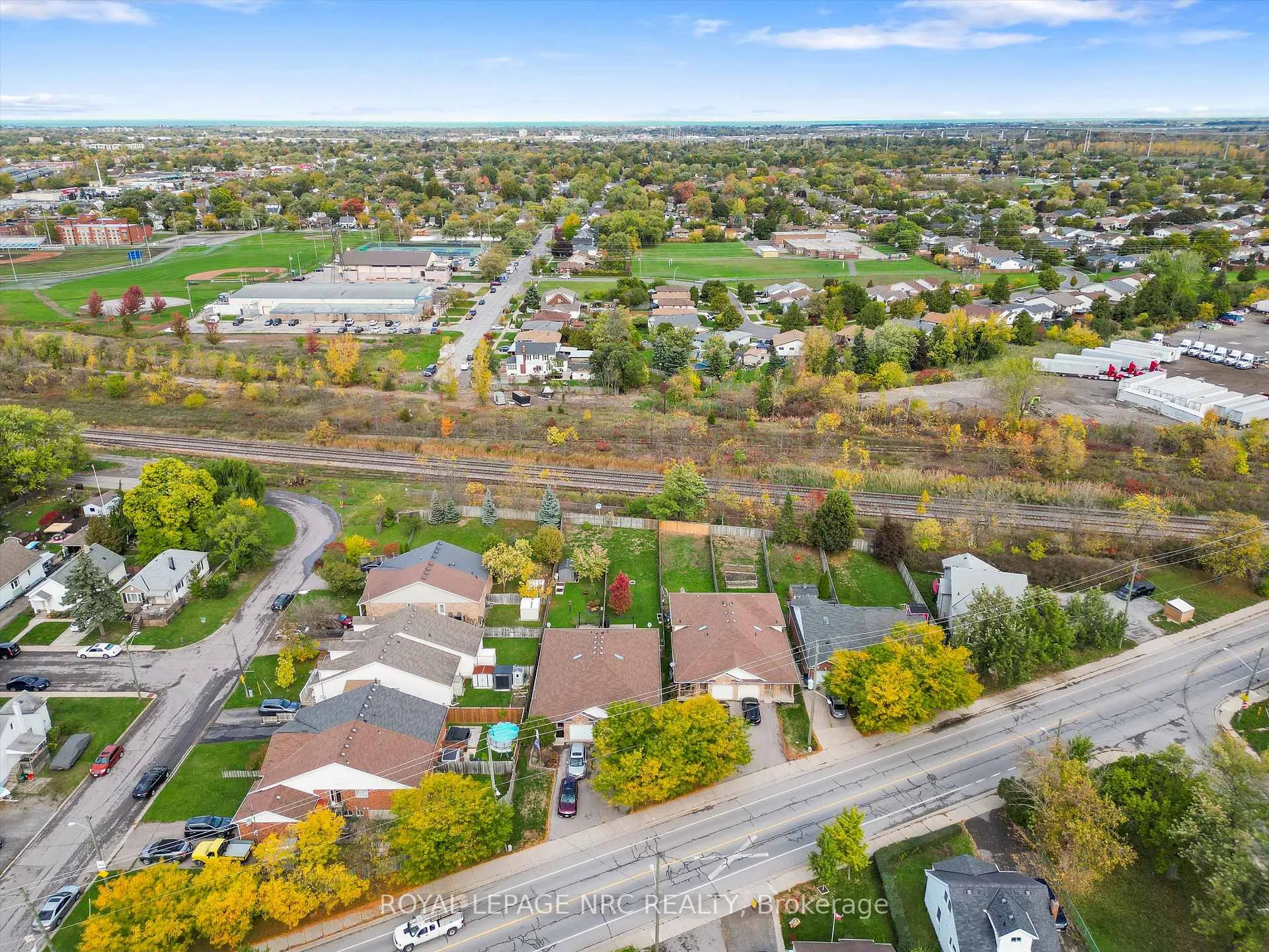 Photo 39 of Unit B, 393 Glendale Avenue, St. Catharines, Secord Woods — HOMEH