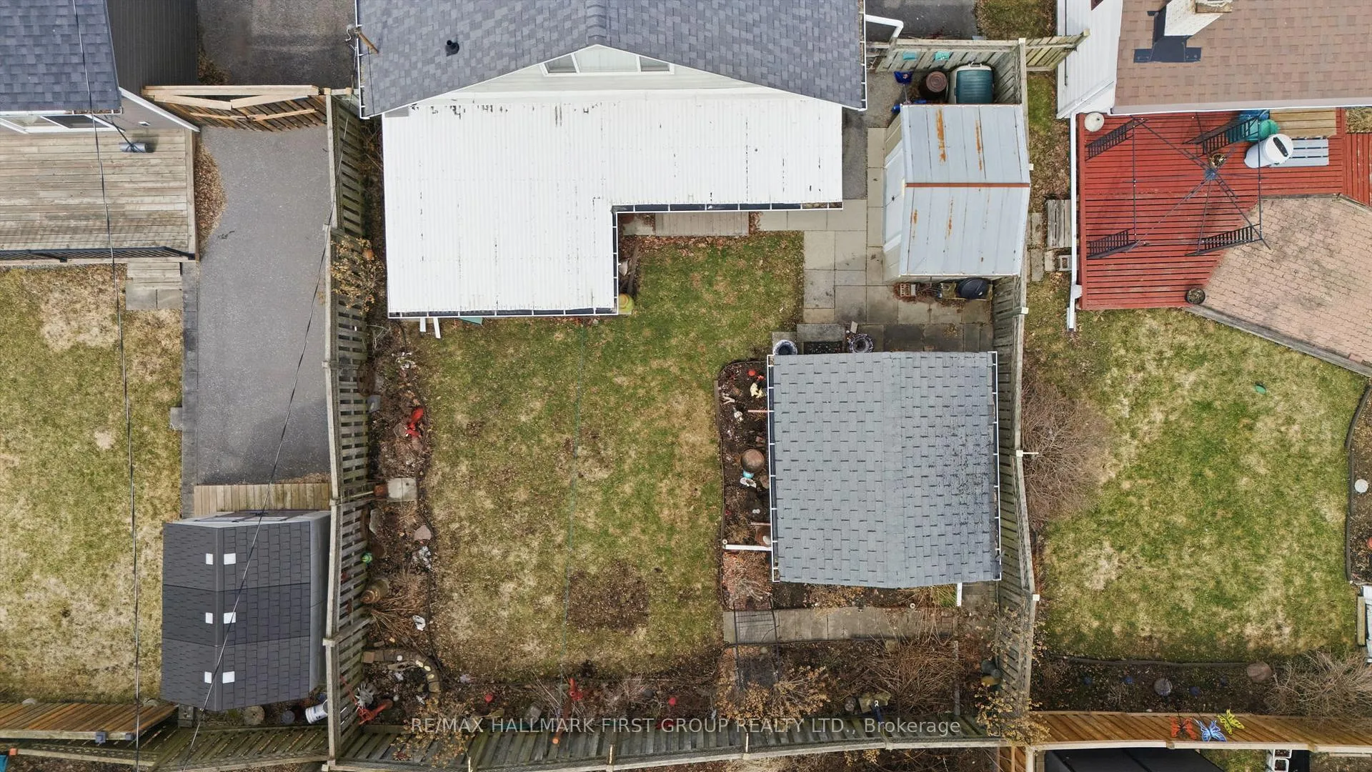 Photo 3 of 17 Brock Street, Ajax, Central — HOMEH