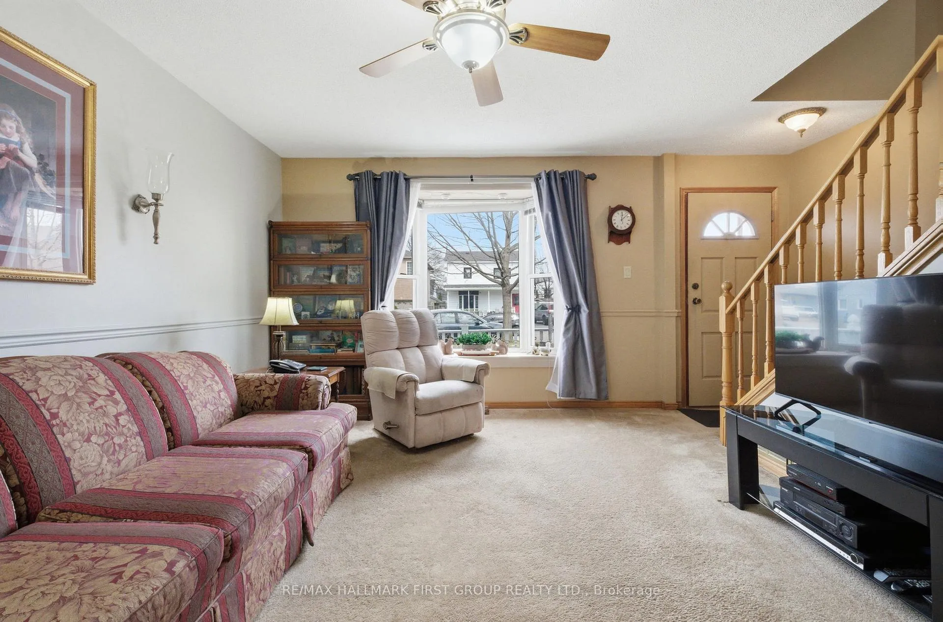 Photo 4 of 17 Brock Street, Ajax, Central — HOMEH