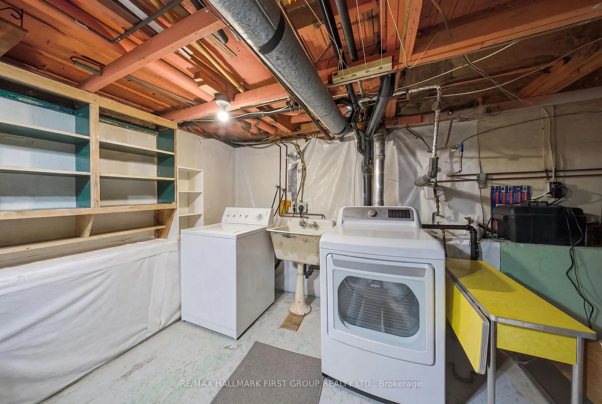 Photo 15 of 17 Brock Street, Ajax, Central — HOMEH