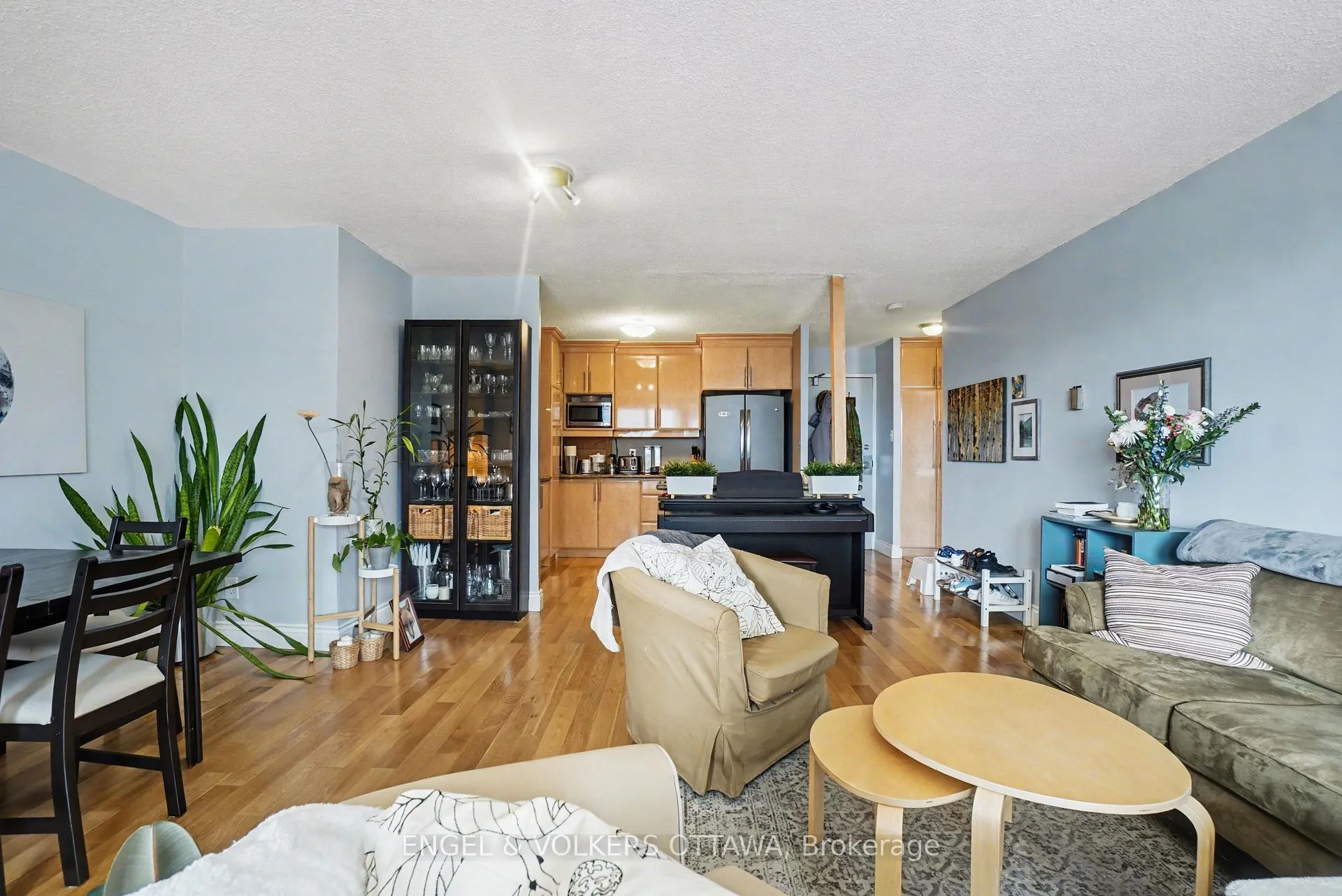 Photo 7 of Unit 404, 1785 Frobisher Lane, Ottawa, Riverview Park — HOMEH
