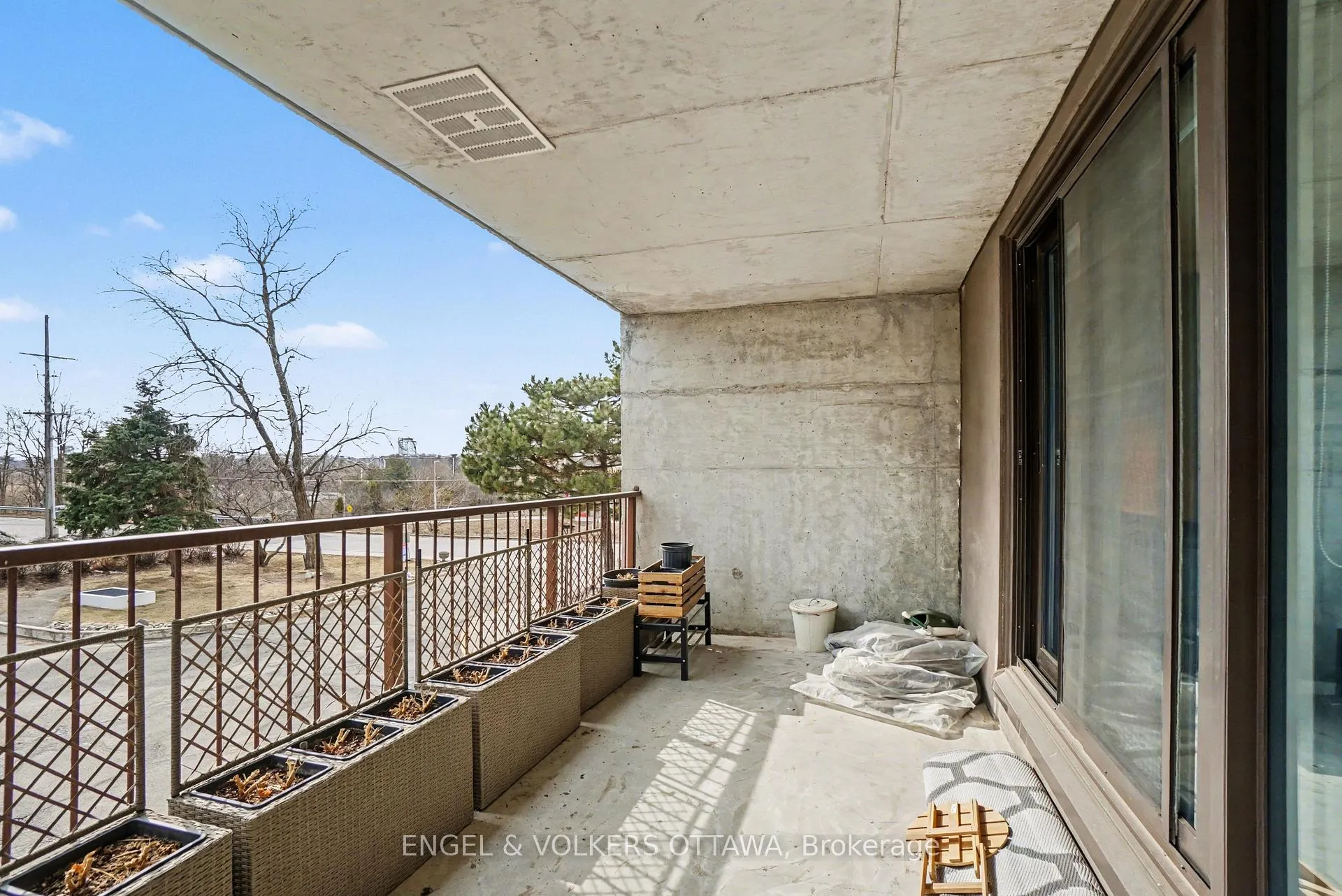 Photo 16 of Unit 404, 1785 Frobisher Lane, Ottawa, Riverview Park — HOMEH