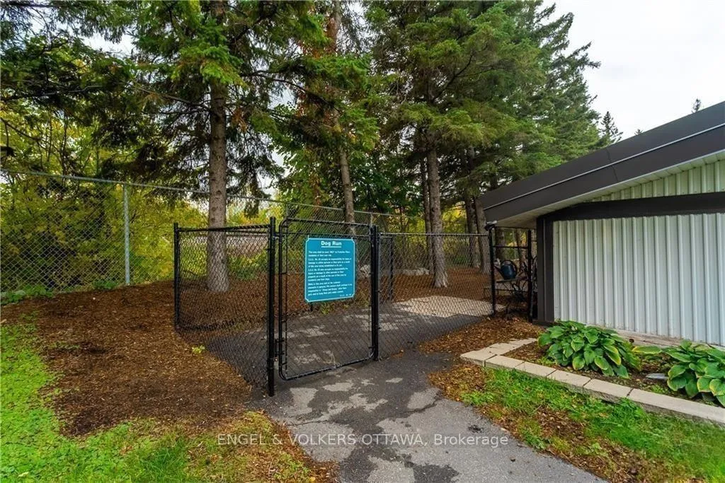 Photo 24 of Unit 404, 1785 Frobisher Lane, Ottawa, Riverview Park — HOMEH