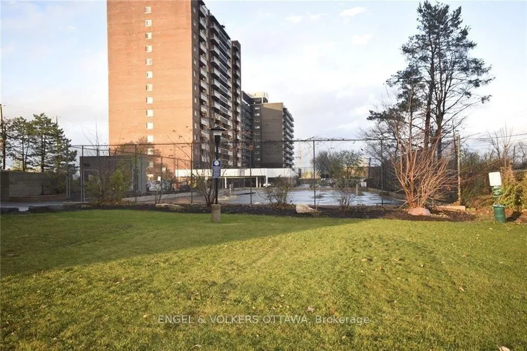 Photo 25 of Unit 404, 1785 Frobisher Lane, Ottawa, Riverview Park — HOMEH