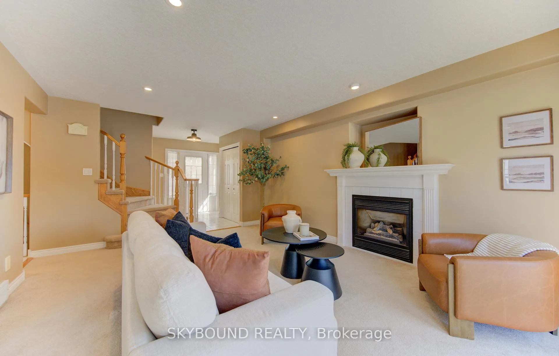 Photo 8 of 179 Bridgewater Crescent, Waterloo, Westvale — HOMEH