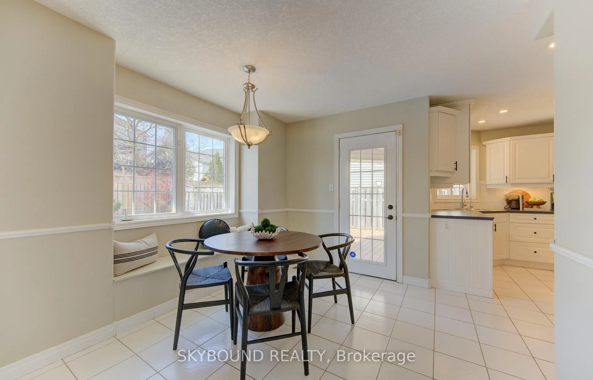 Photo 14 of 179 Bridgewater Crescent, Waterloo, Westvale — HOMEH