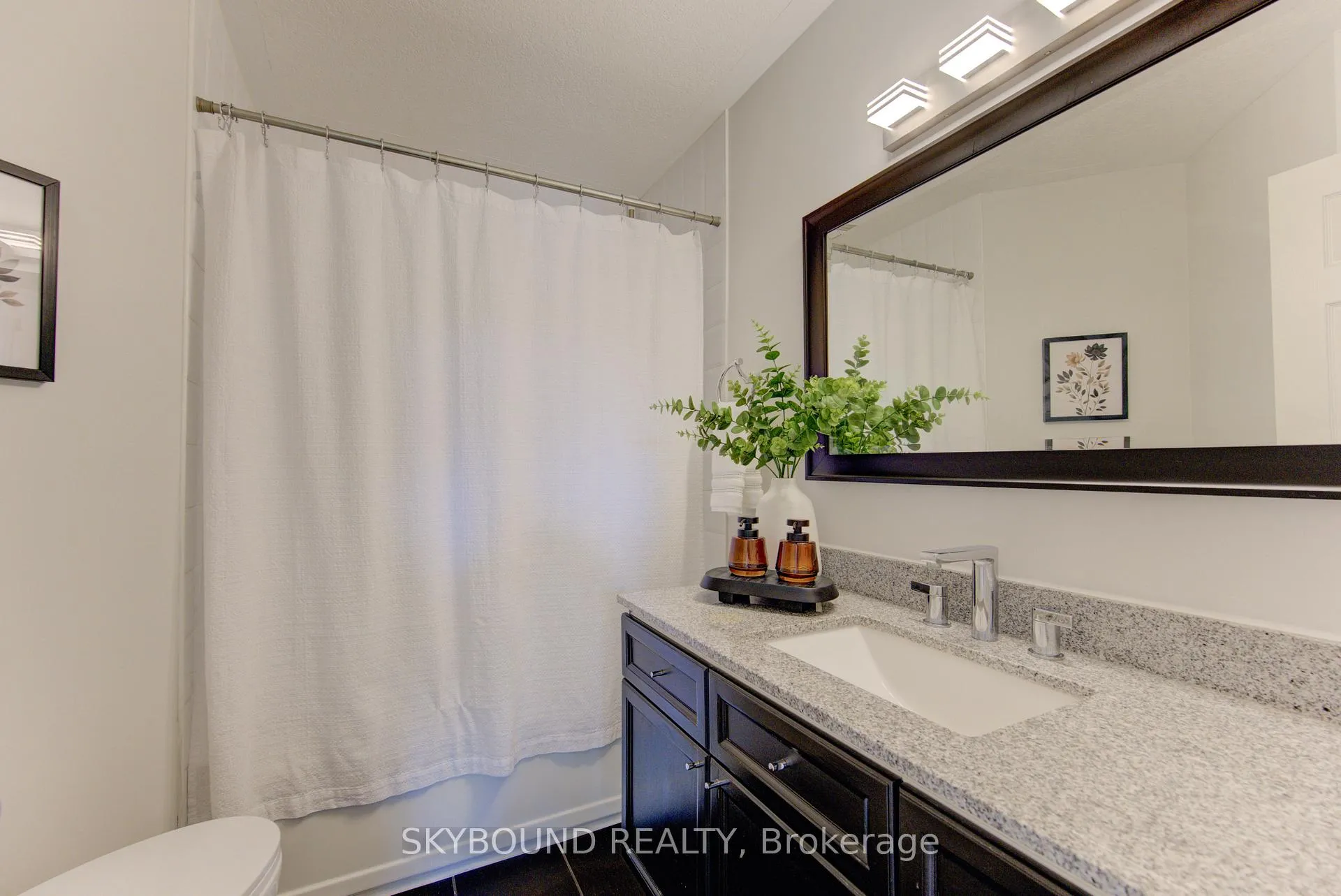 Photo 17 of 179 Bridgewater Crescent, Waterloo, Westvale — HOMEH