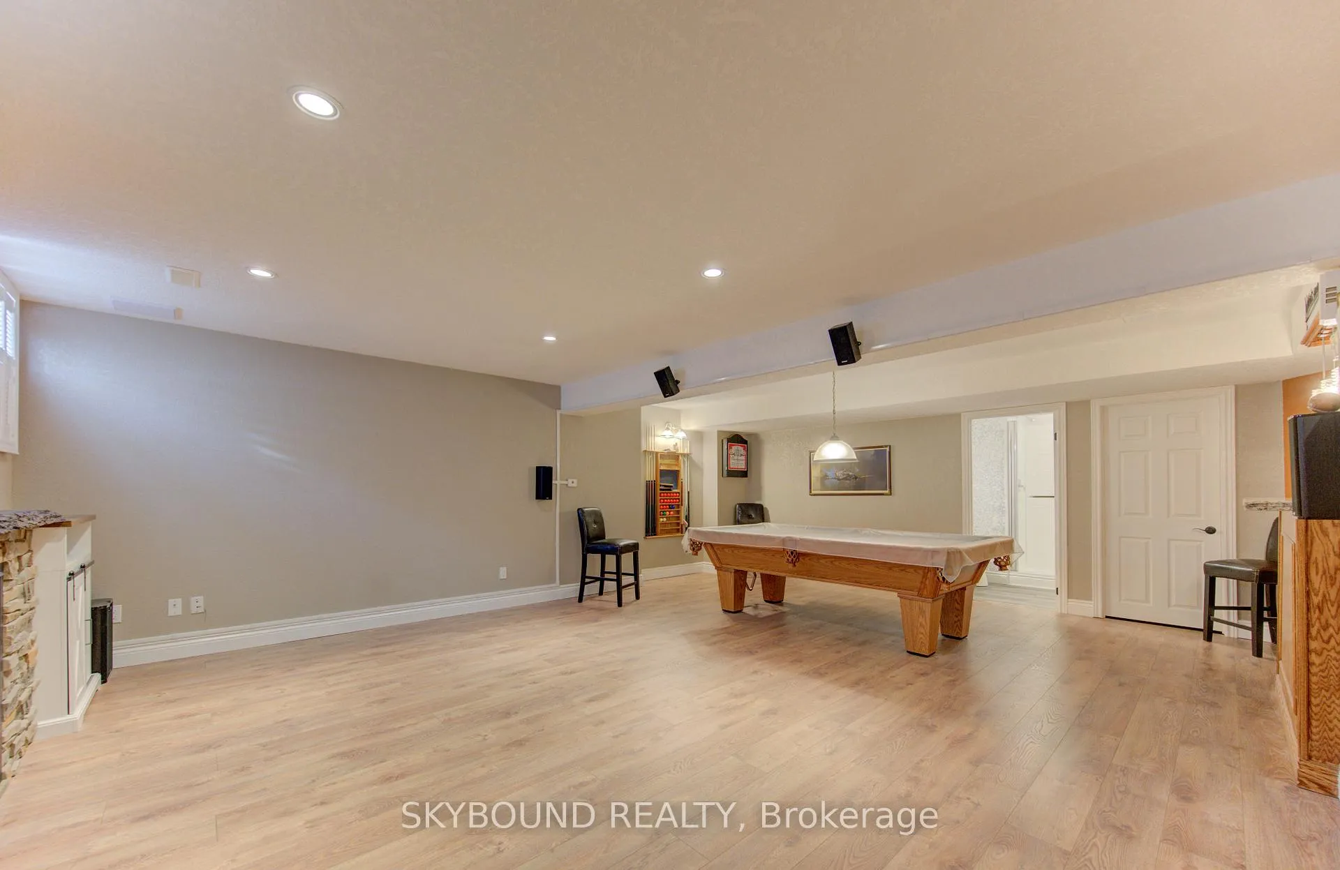 Photo 24 of 179 Bridgewater Crescent, Waterloo, Westvale — HOMEH