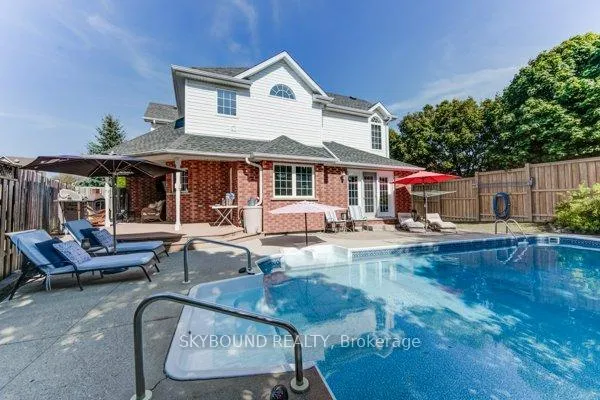 Photo 30 of 179 Bridgewater Crescent, Waterloo, Westvale — HOMEH