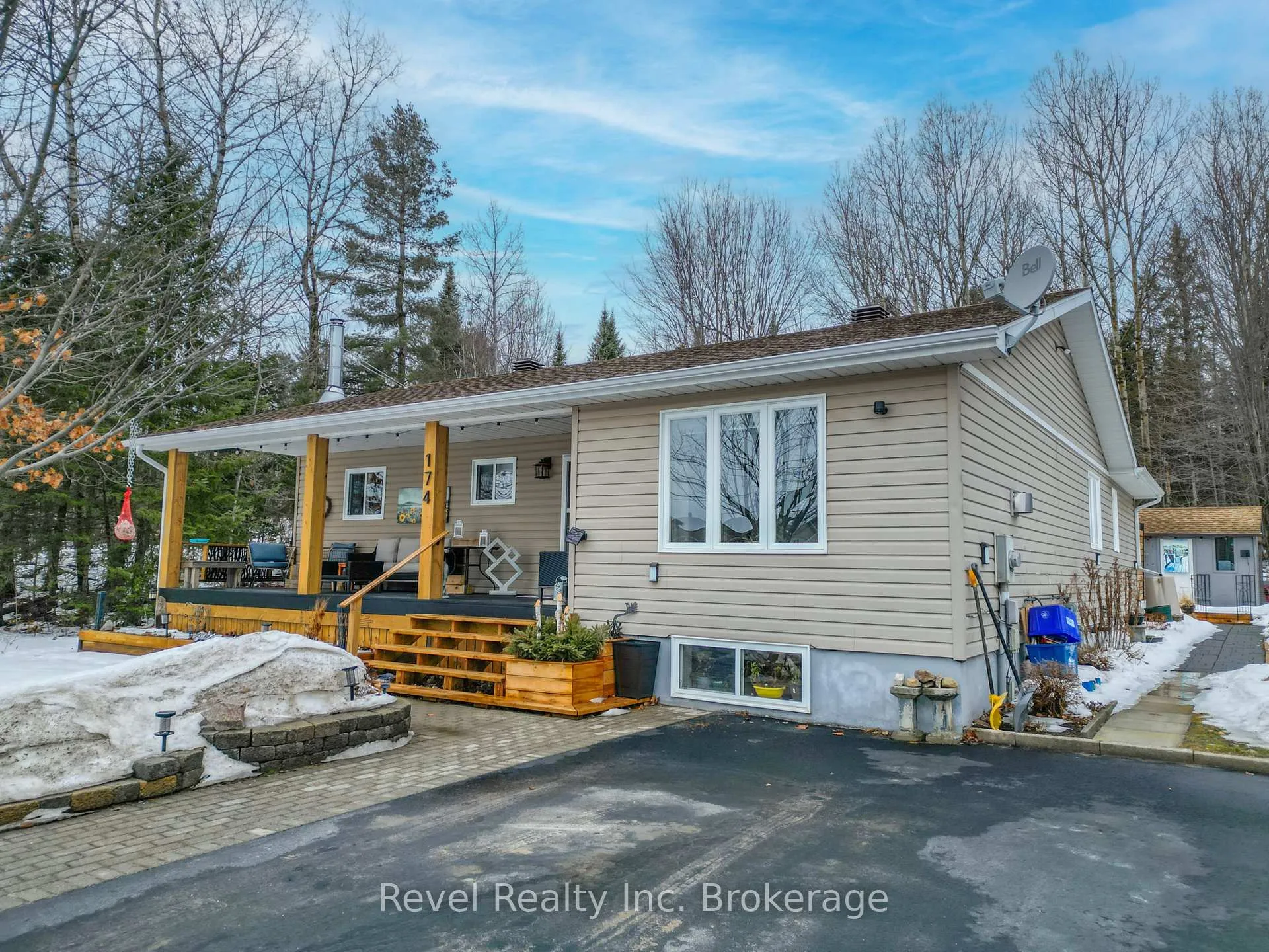 Photo 3 of 174 Golf Course Road, Callander — HOMEH
