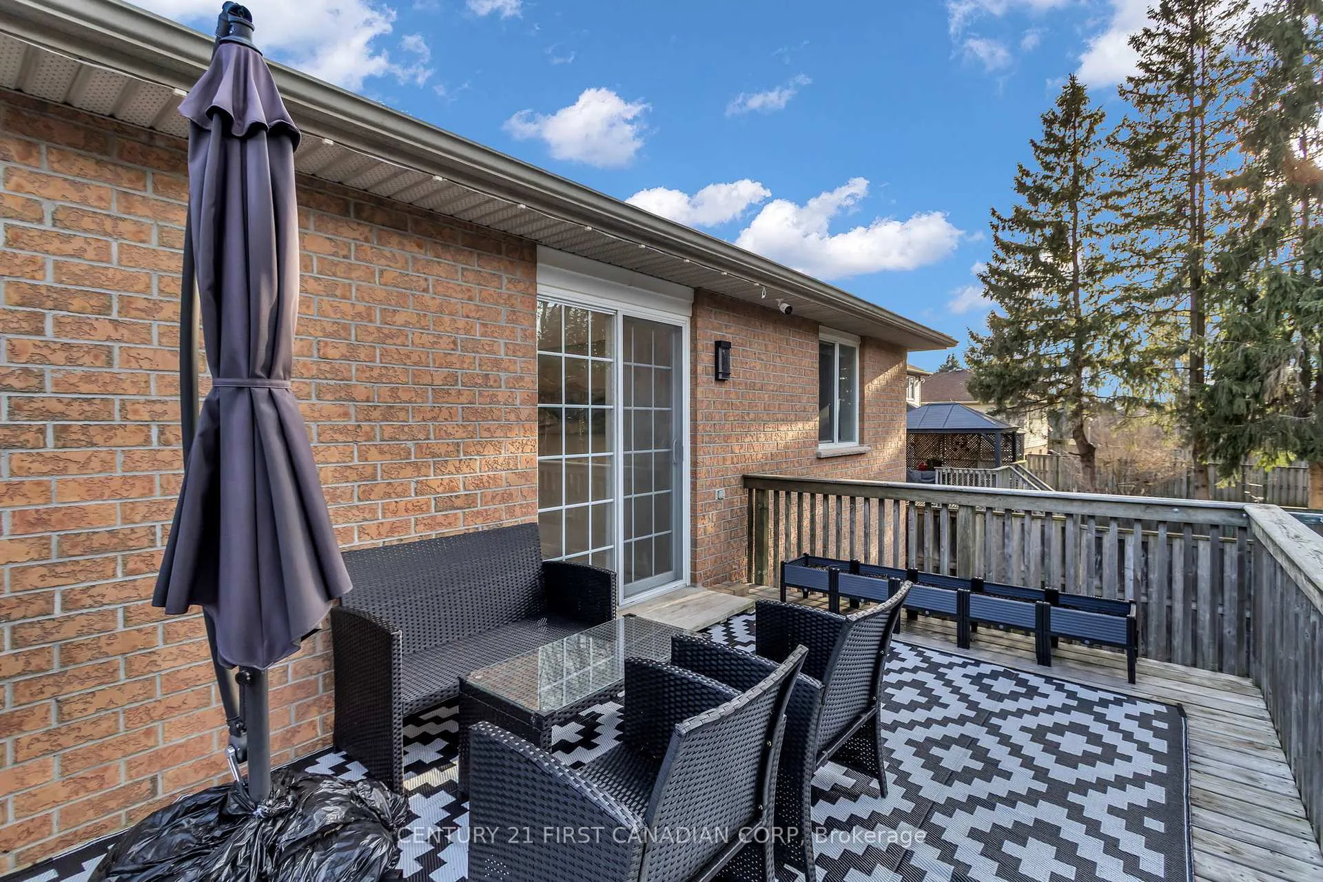 Photo 3 of 132 Jensen Road, London, East D — HOMEH