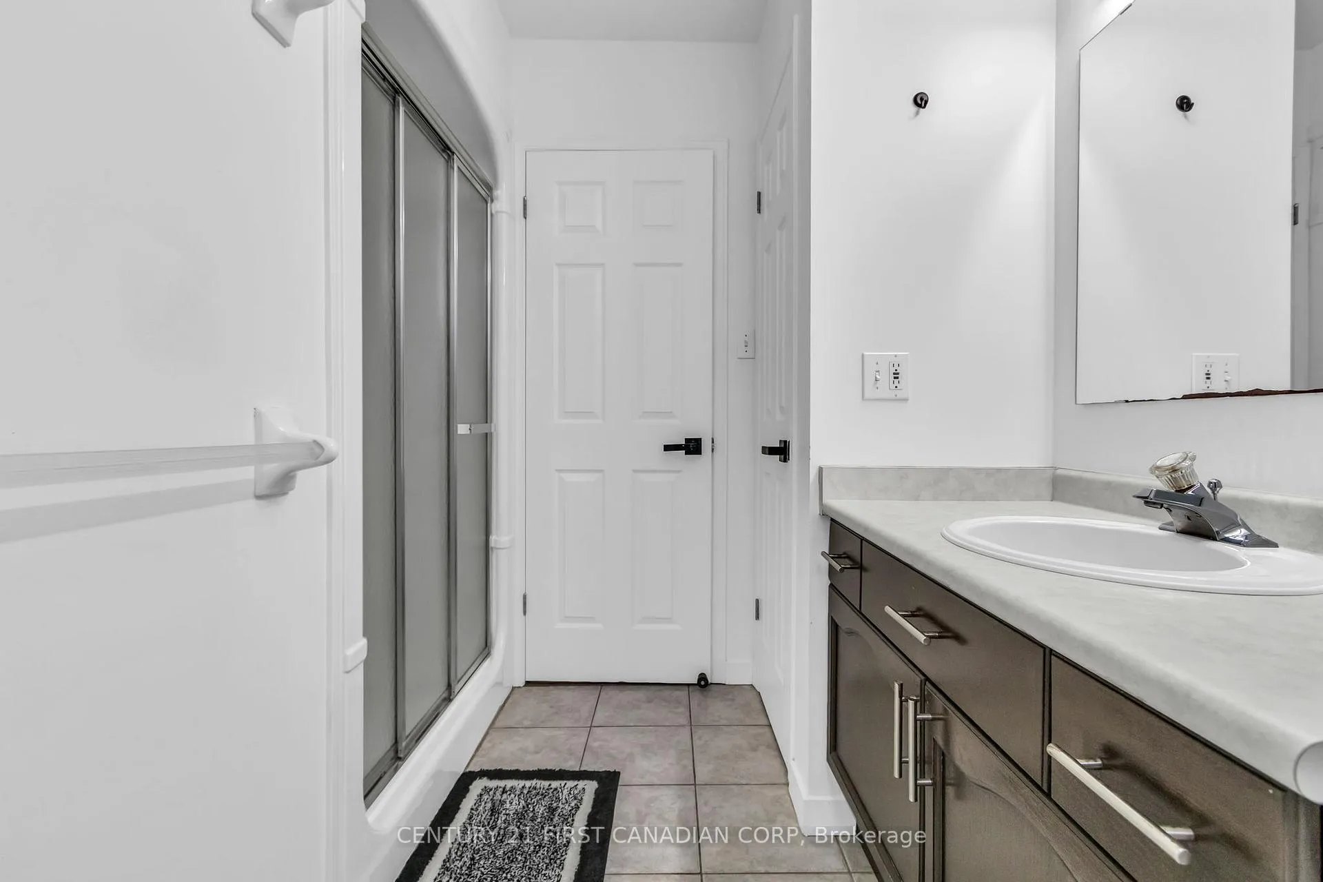 Photo 9 of 132 Jensen Road, London, East D — HOMEH