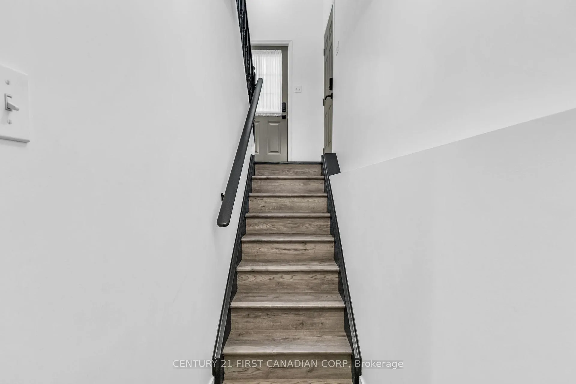 Photo 18 of 132 Jensen Road, London, East D — HOMEH