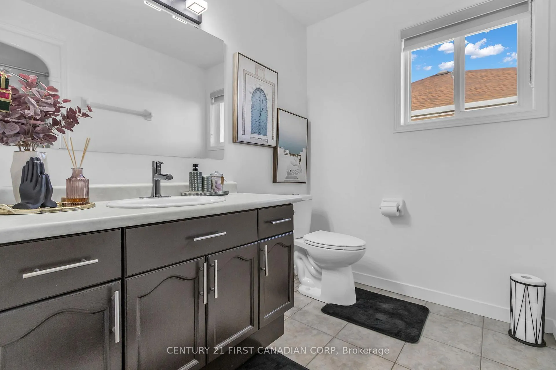Photo 22 of 132 Jensen Road, London, East D — HOMEH