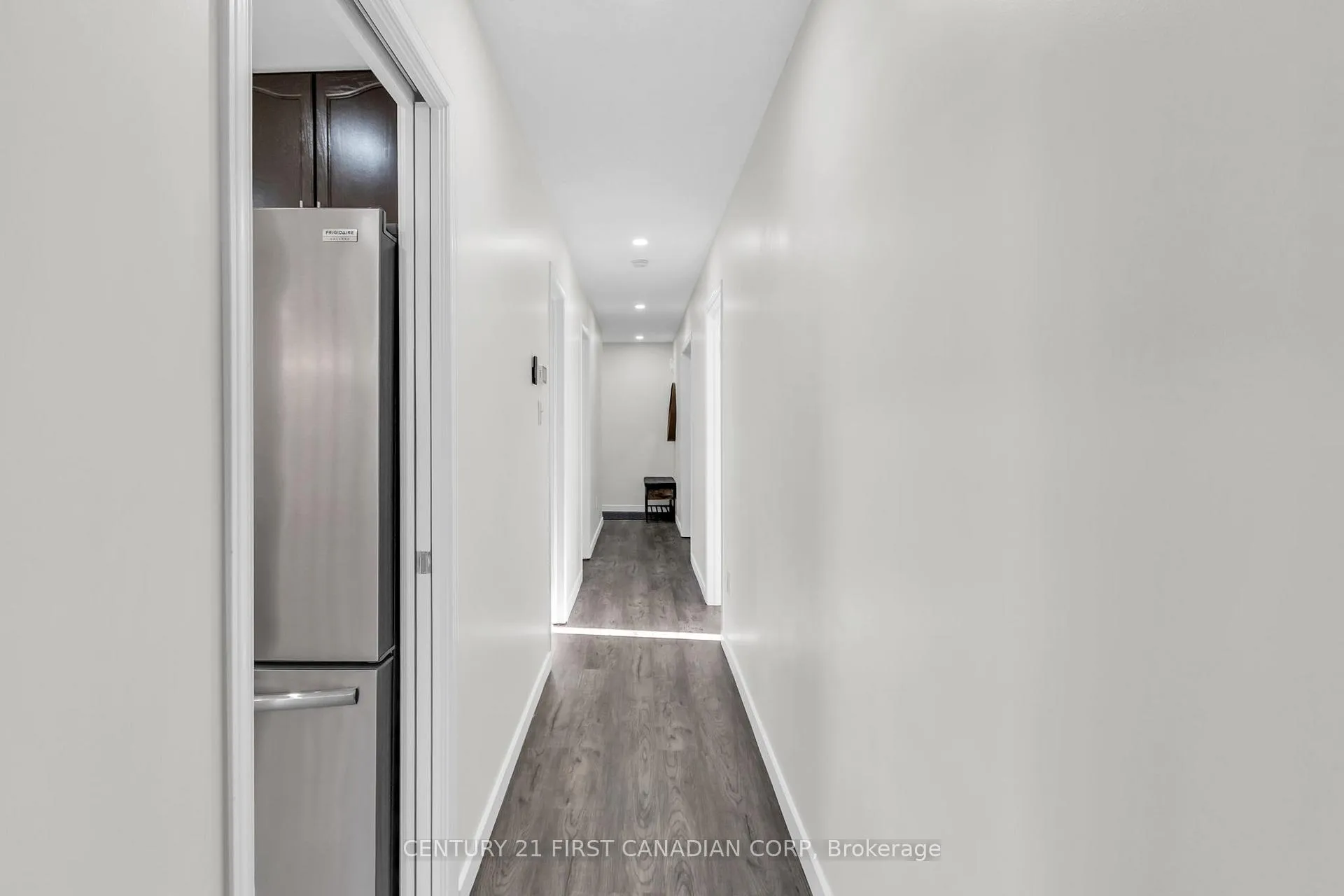 Photo 23 of 132 Jensen Road, London, East D — HOMEH