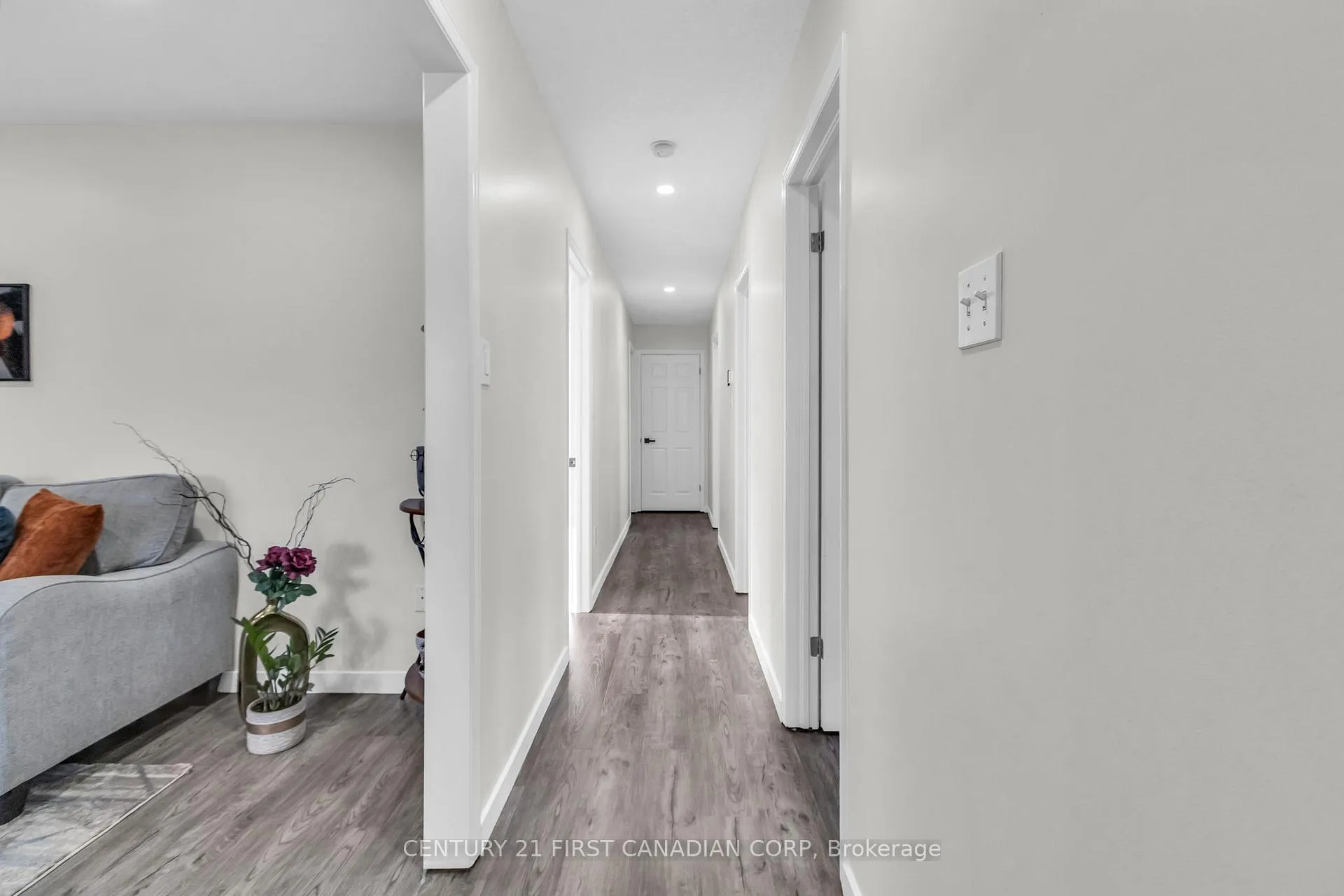 Photo 39 of 132 Jensen Road, London, East D — HOMEH