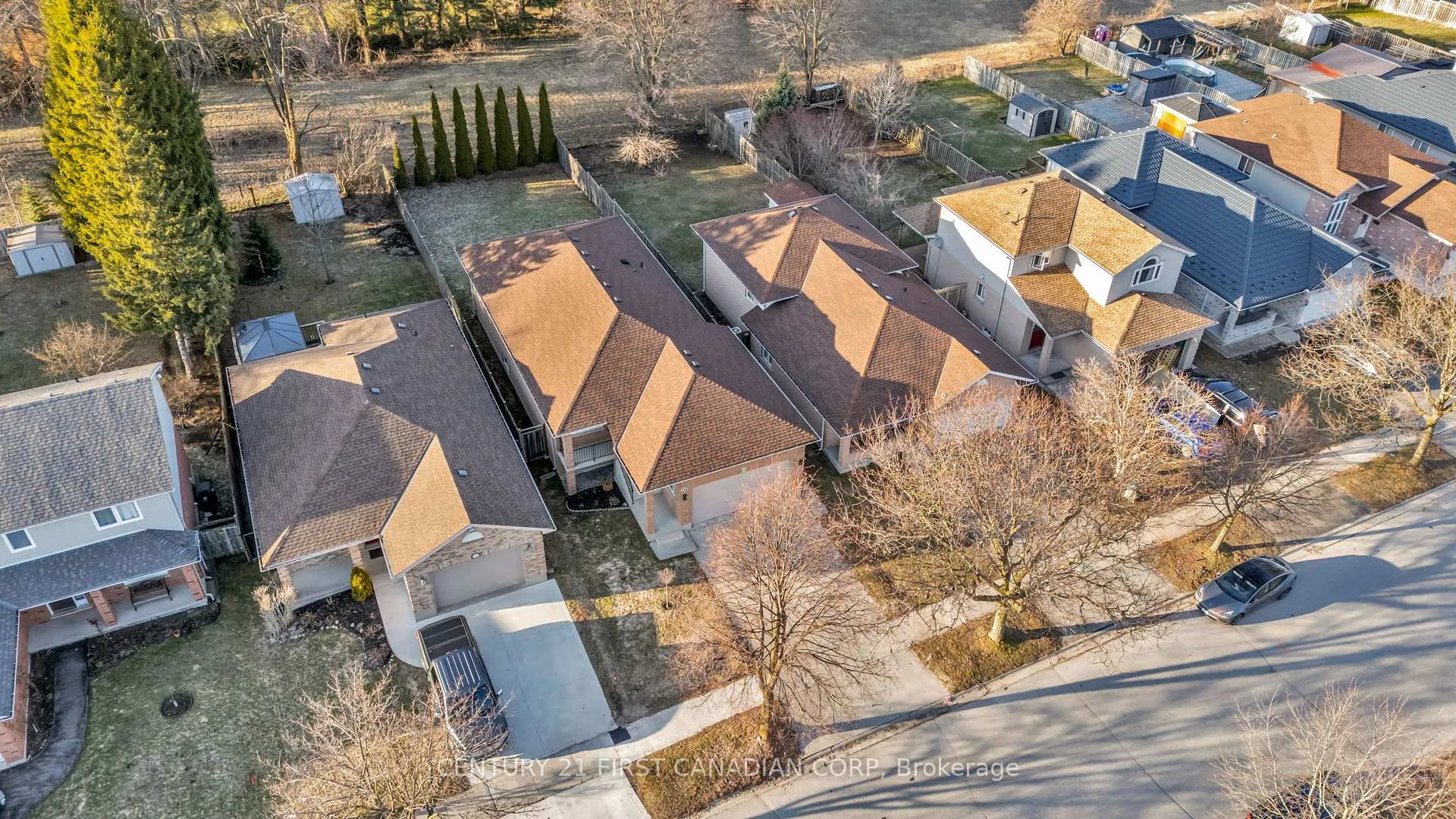 Photo 49 of 132 Jensen Road, London, East D — HOMEH