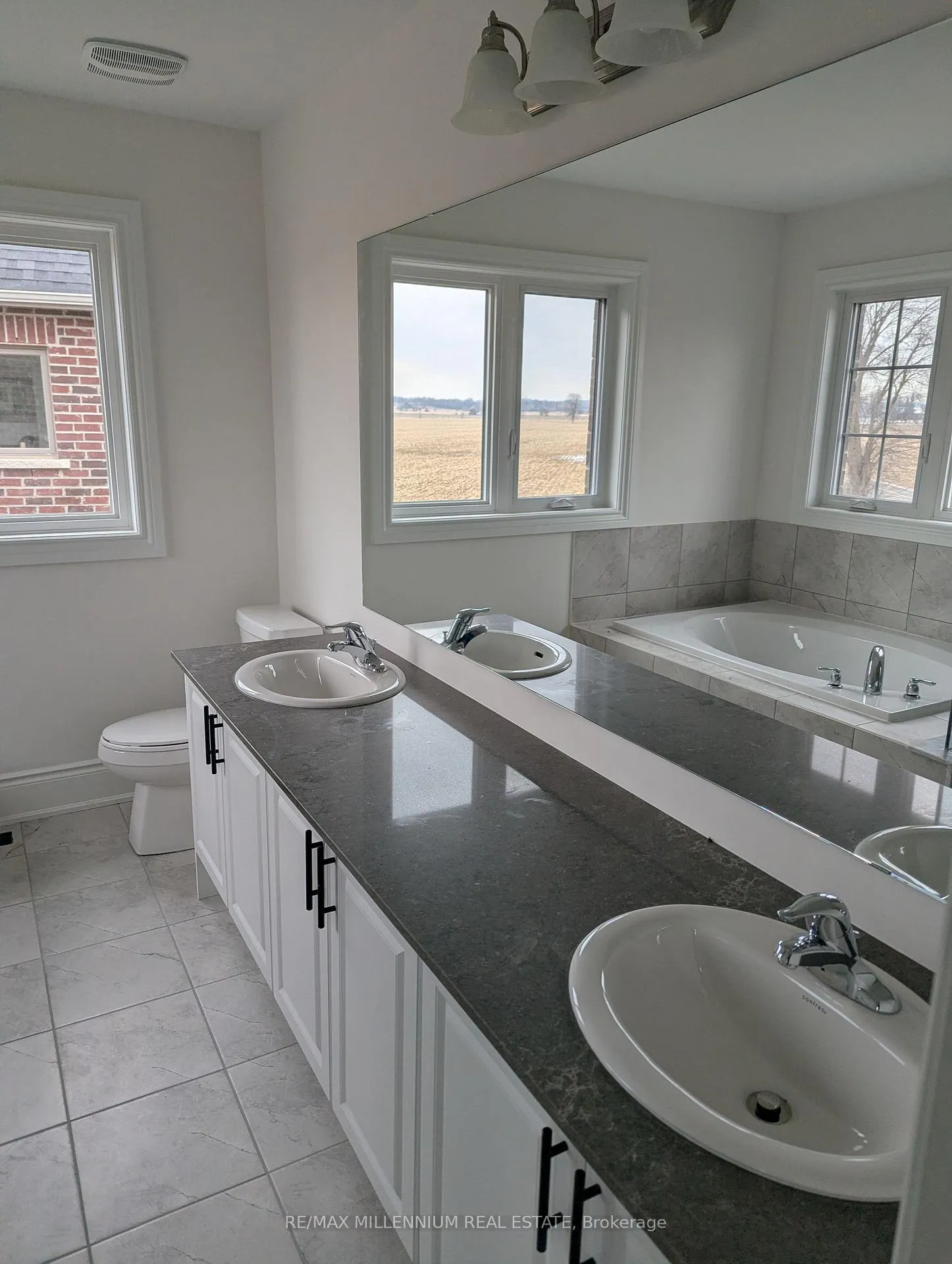 Photo 14 of 43 Brethet Heights, New Tecumseth, Rural New Tecumseth — HOMEH