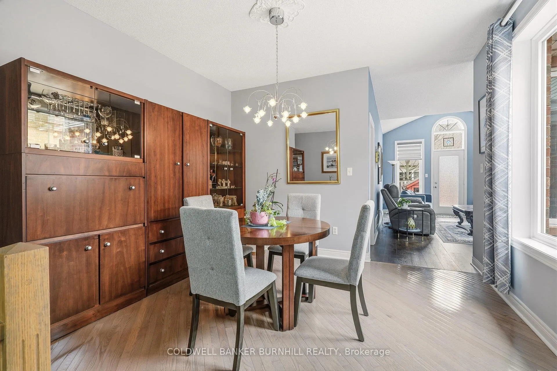 Photo 21 of 133 Thoroughbred Boulevard, Hamilton, Ancaster — HOMEH
