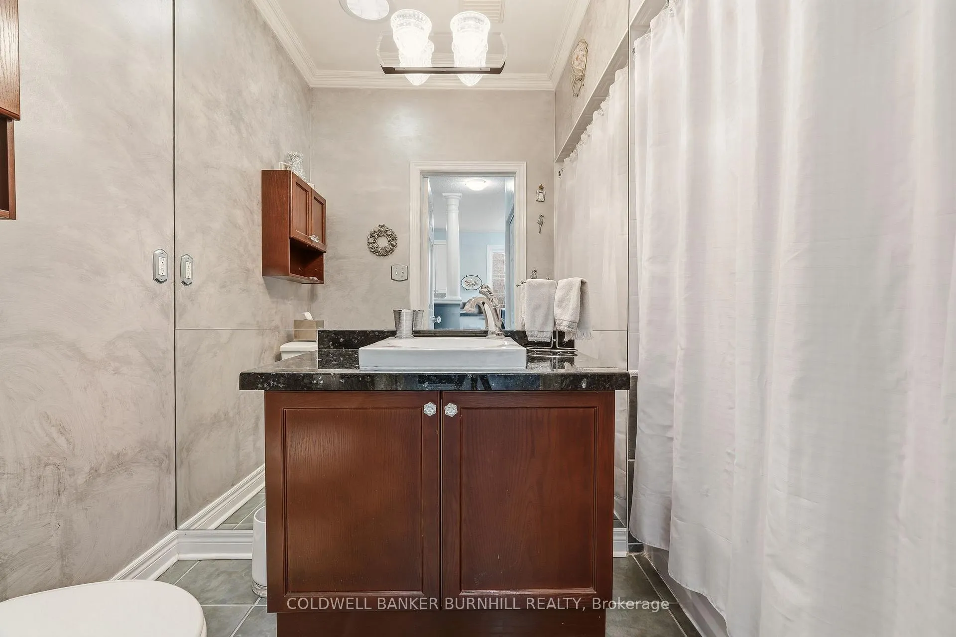 Photo 28 of 133 Thoroughbred Boulevard, Hamilton, Ancaster — HOMEH