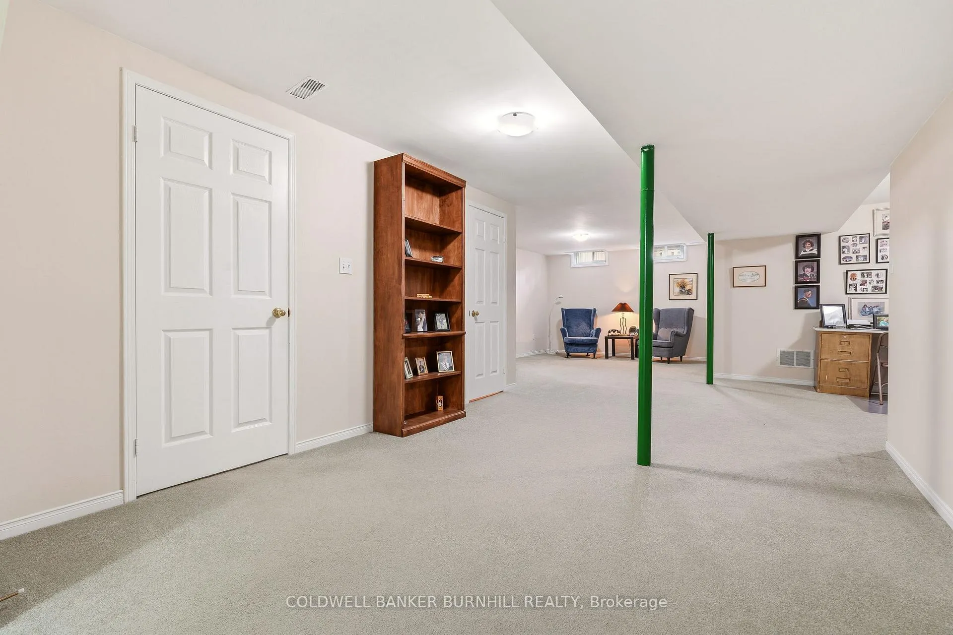Photo 31 of 133 Thoroughbred Boulevard, Hamilton, Ancaster — HOMEH
