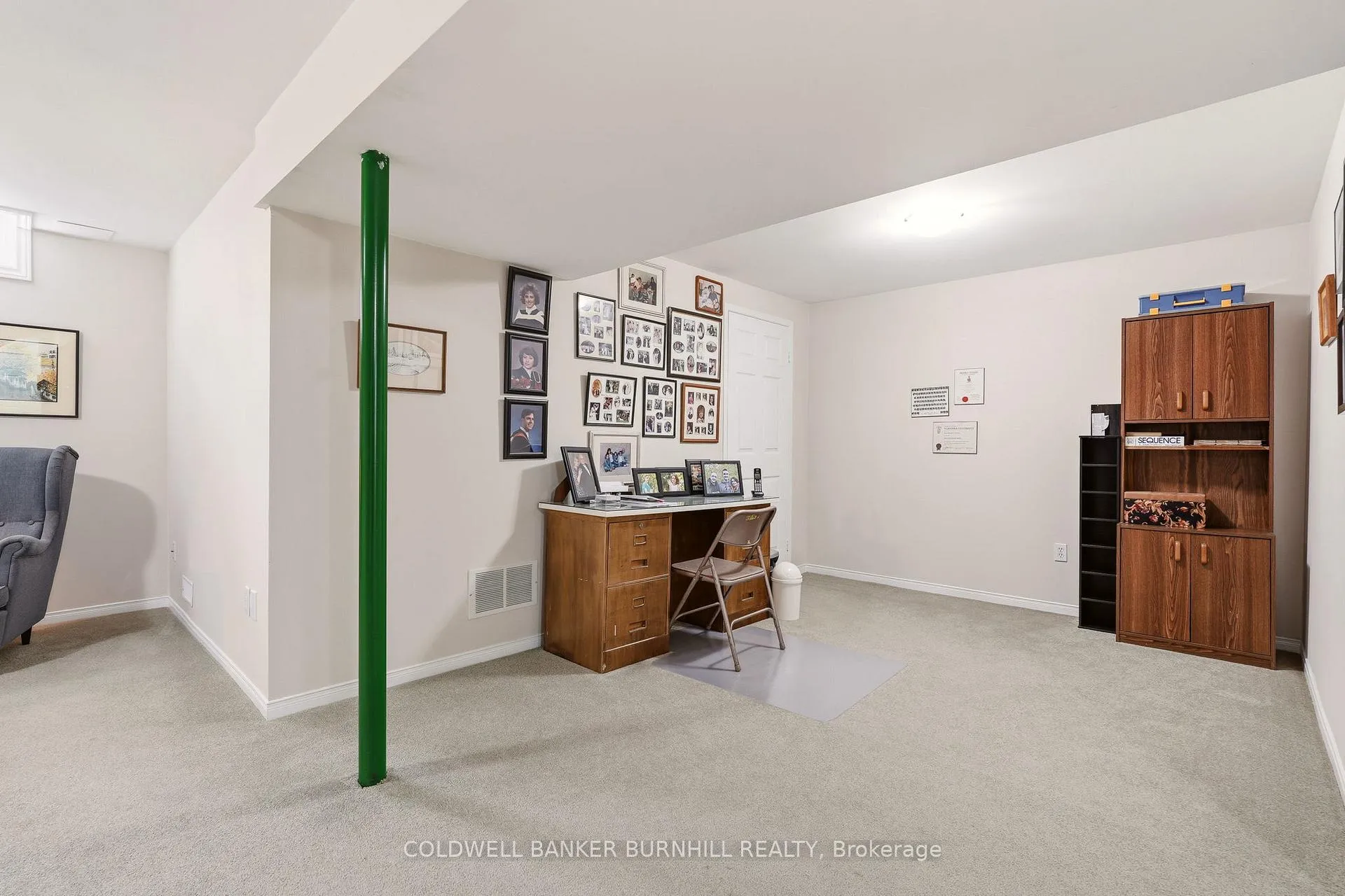 Photo 33 of 133 Thoroughbred Boulevard, Hamilton, Ancaster — HOMEH