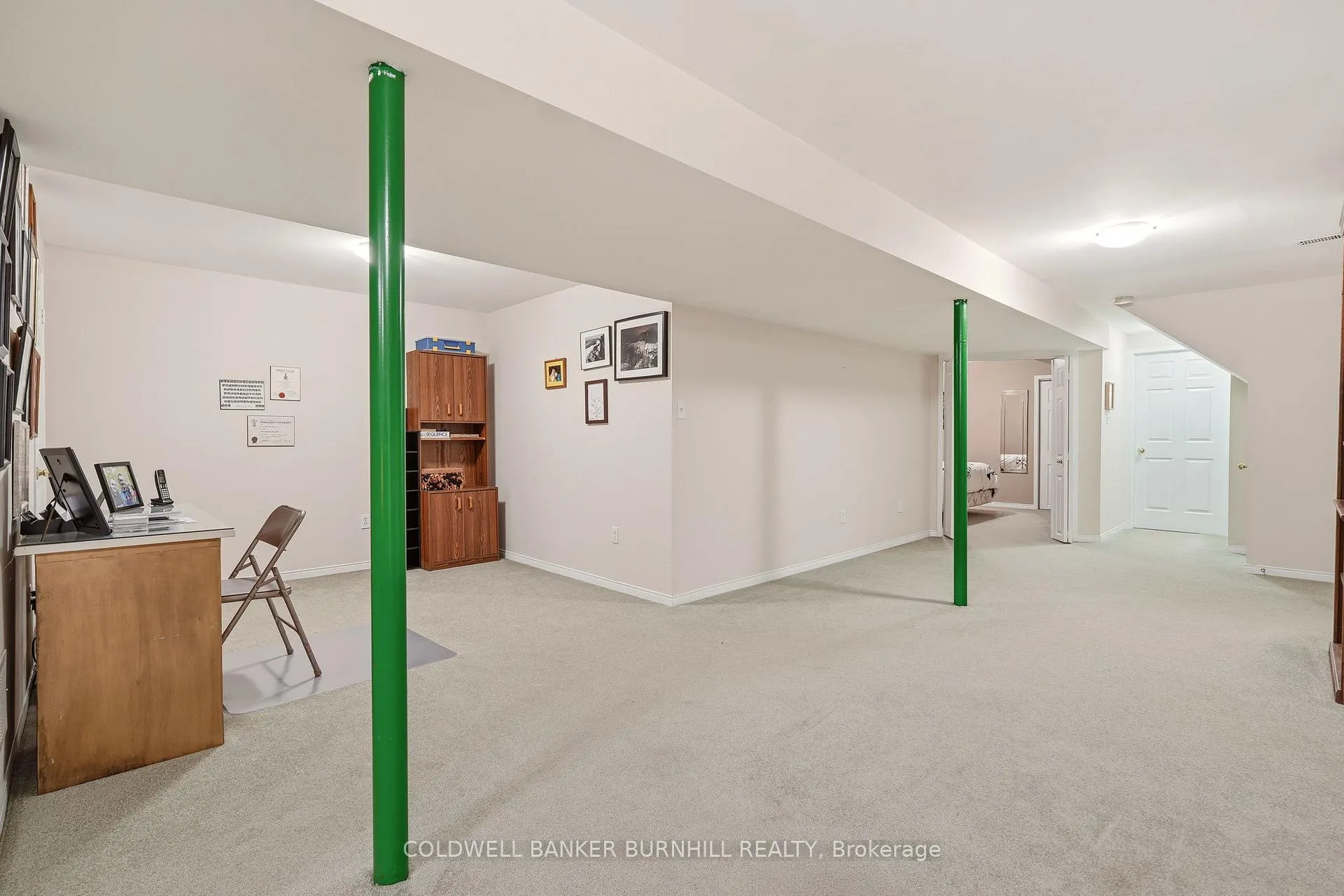 Photo 34 of 133 Thoroughbred Boulevard, Hamilton, Ancaster — HOMEH