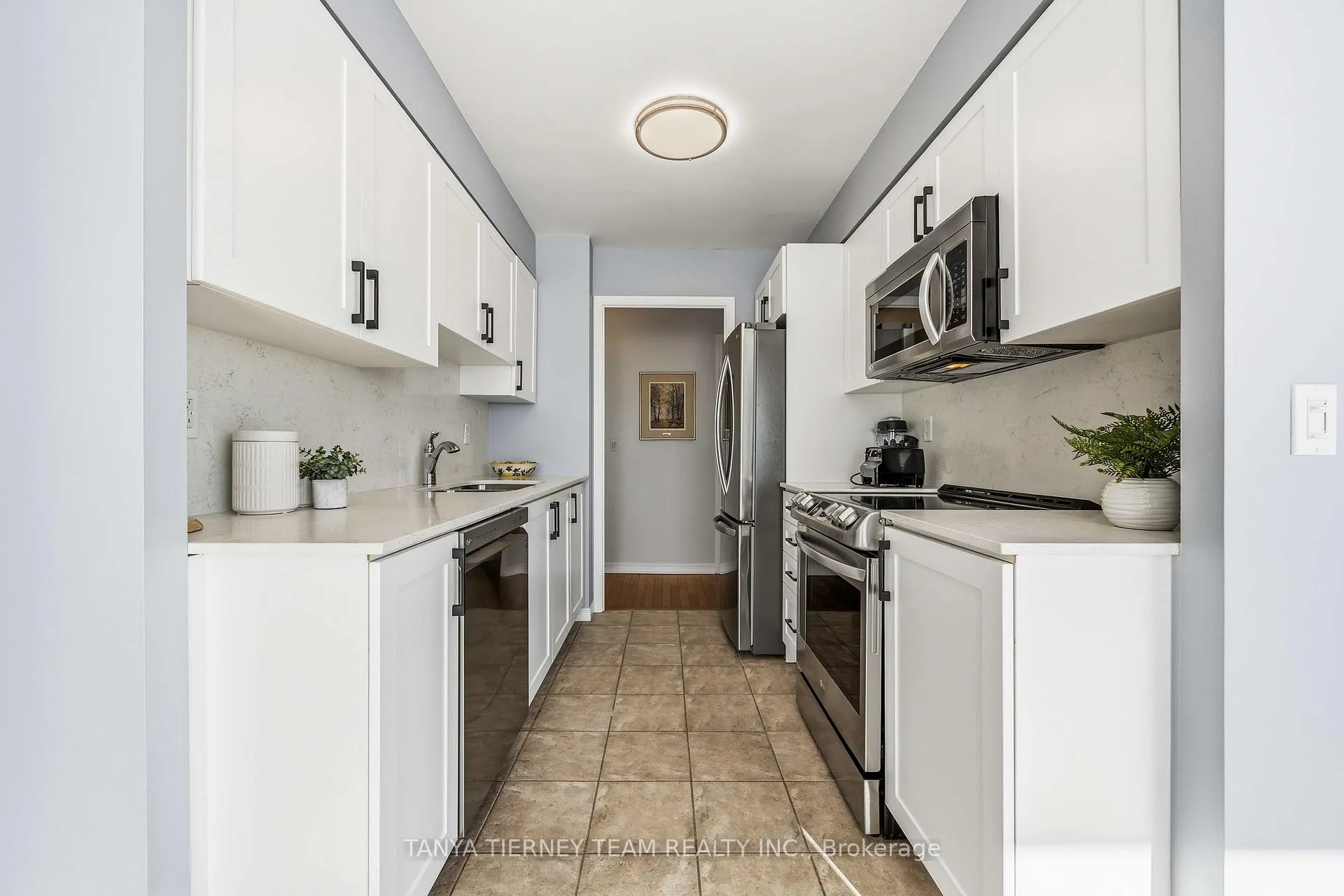 Photo 20 of Unit 903, 340 Watson Street W, Whitby, Port Whitby — HOMEH