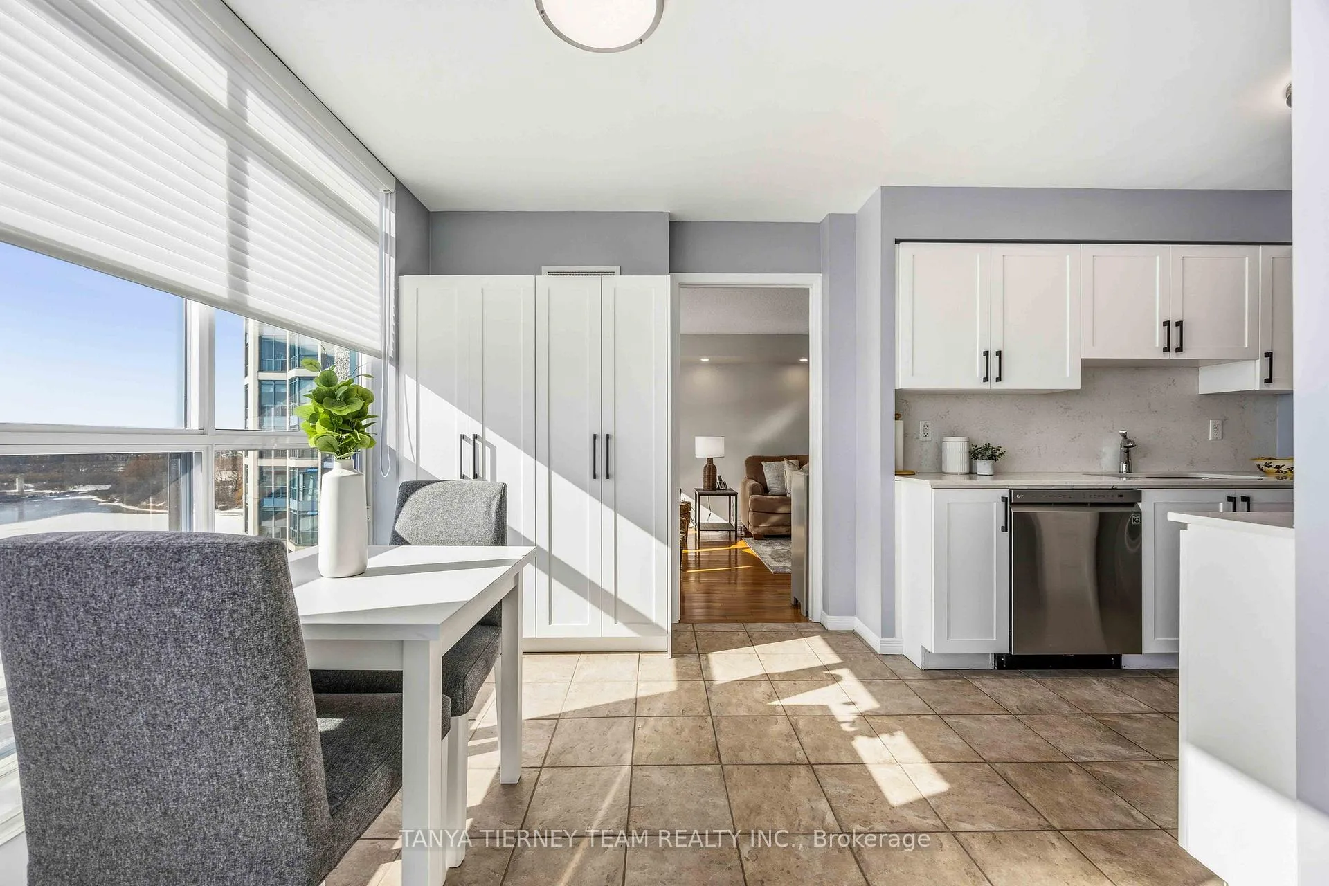Photo 23 of Unit 903, 340 Watson Street W, Whitby, Port Whitby — HOMEH