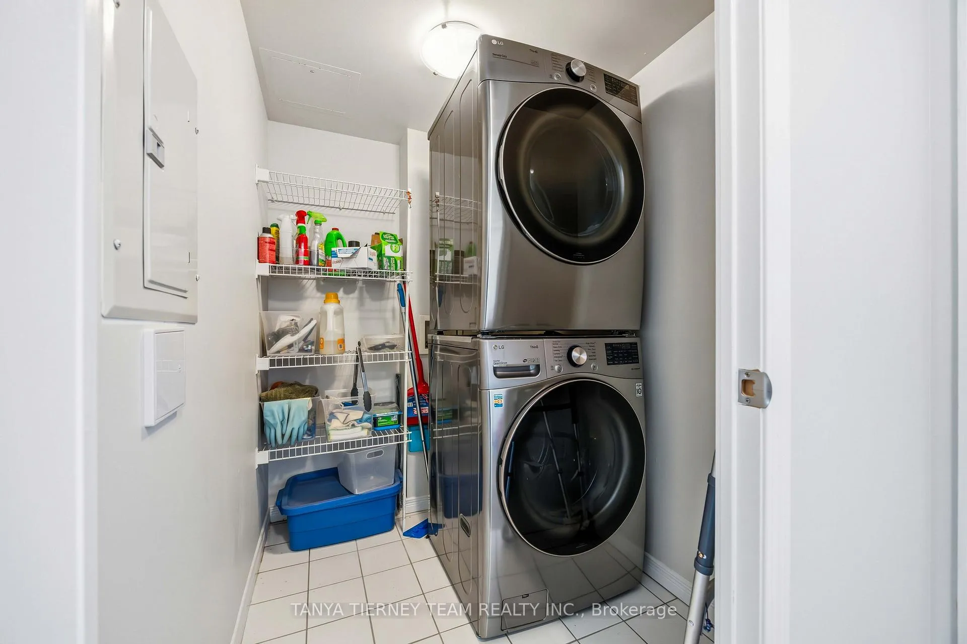 Photo 24 of Unit 903, 340 Watson Street W, Whitby, Port Whitby — HOMEH