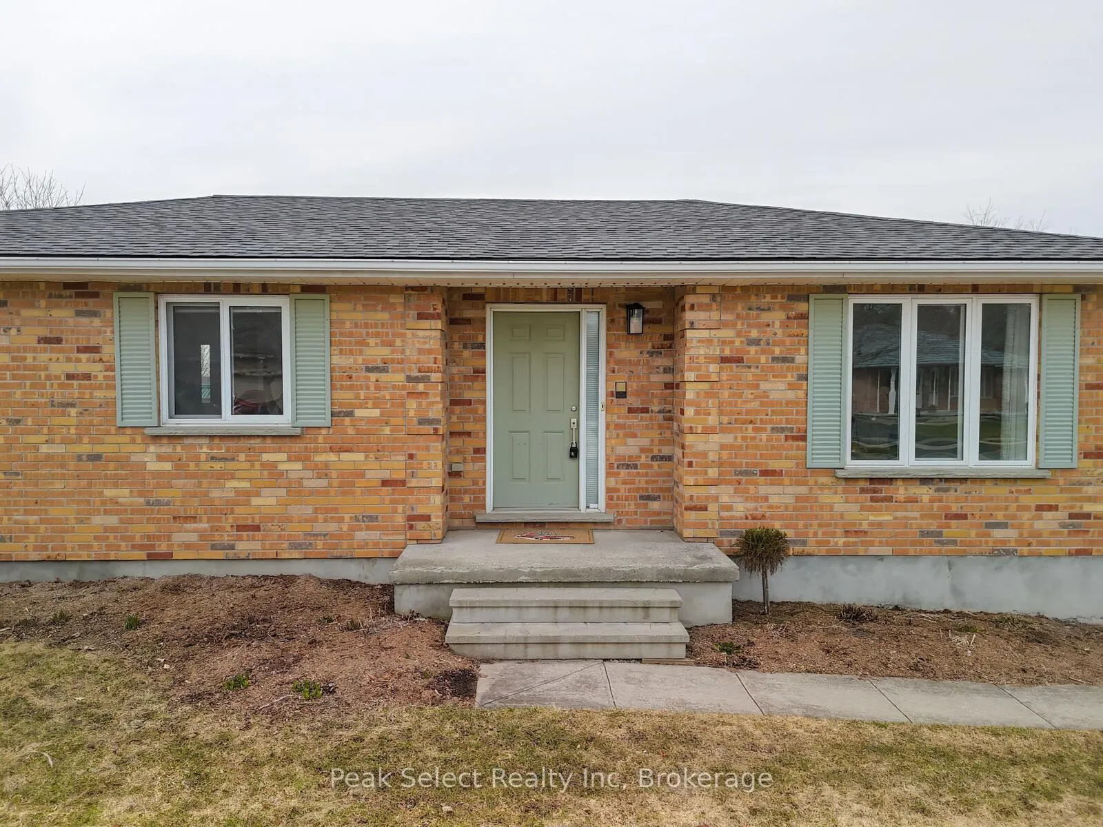 Photo 3 of 12 Meadowridge Drive, St. Marys — HOMEH