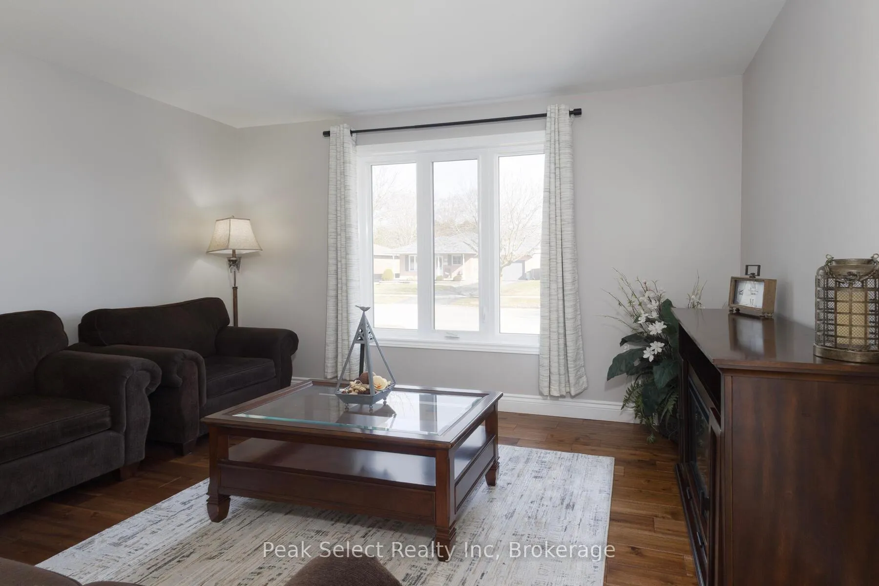 Photo 8 of 12 Meadowridge Drive, St. Marys — HOMEH