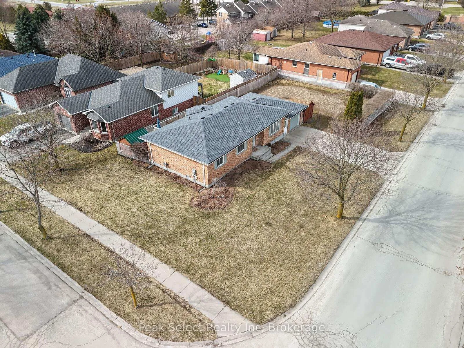 Photo 47 of 12 Meadowridge Drive, St. Marys — HOMEH