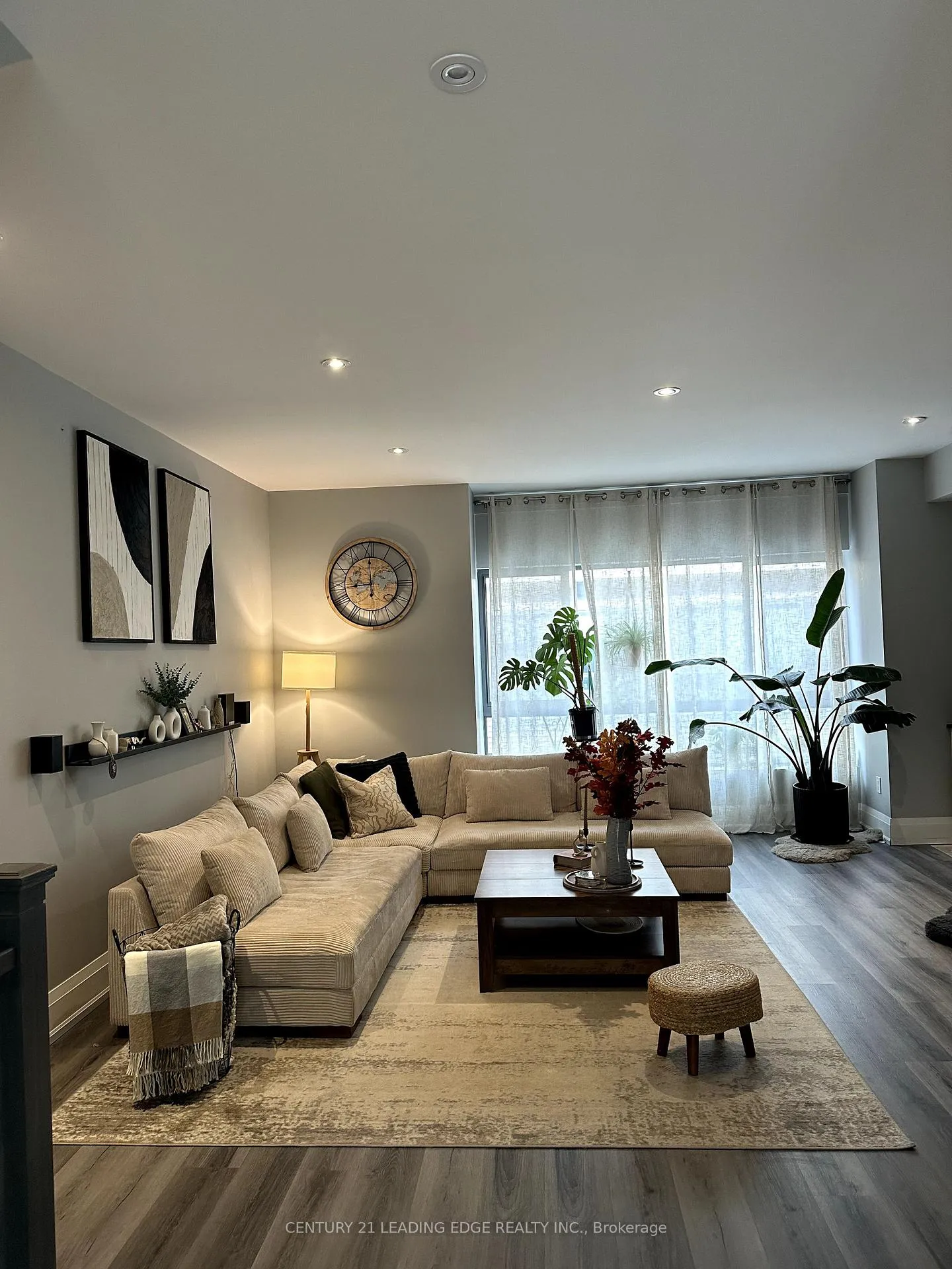 Photo 3 of Unit 45, 369 Essa Road, Barrie, Holly — HOMEH