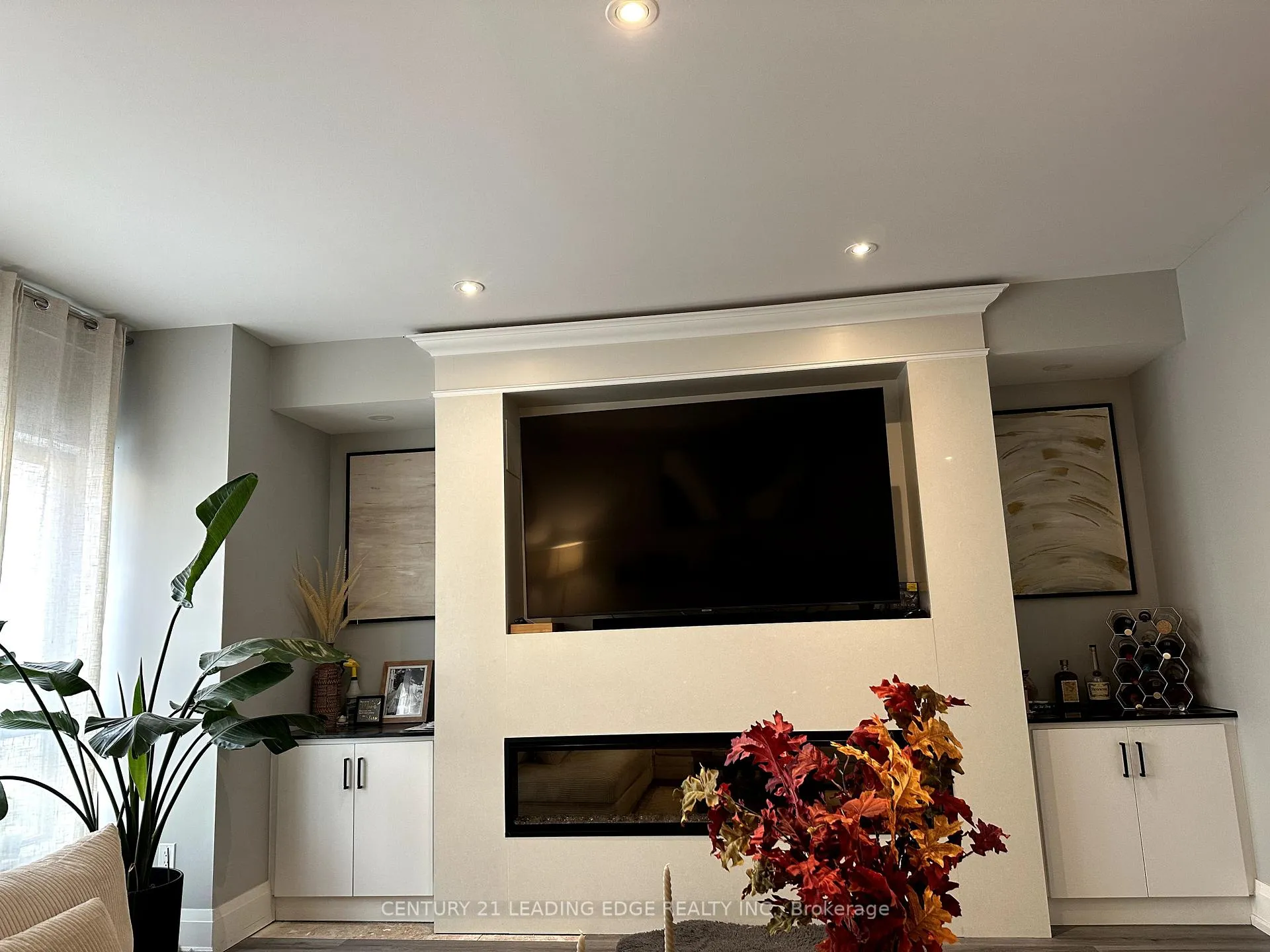 Photo 5 of Unit 45, 369 Essa Road, Barrie, Holly — HOMEH
