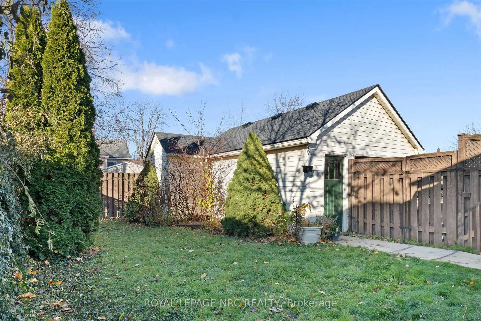 Photo 24 of 163 Pine Street S, Thorold, Thorold Downtown — HOMEH