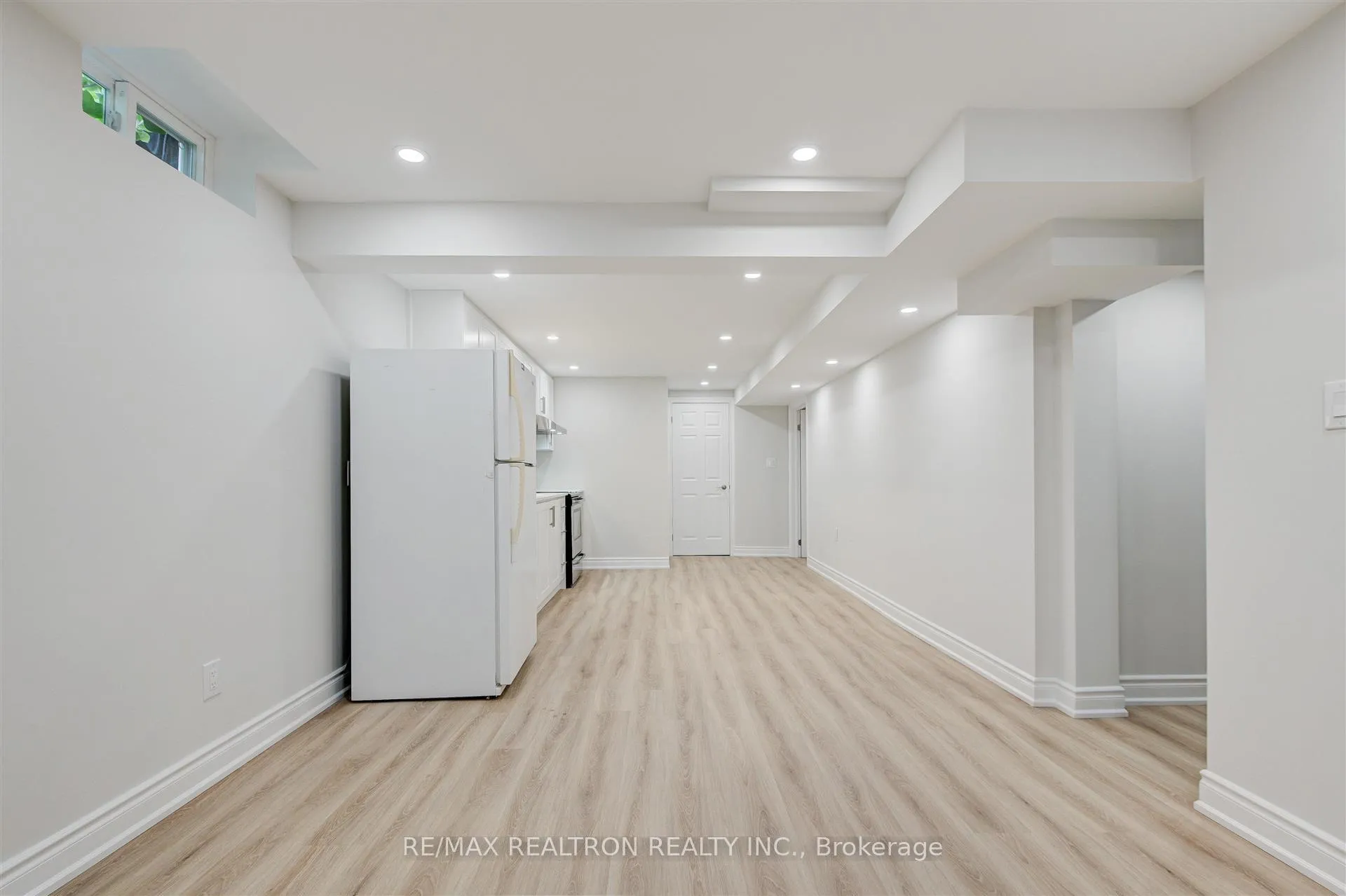 Photo 9 of Unit Lower, 12 Randall Avenue, Markham, Milliken Mills East — HOMEH