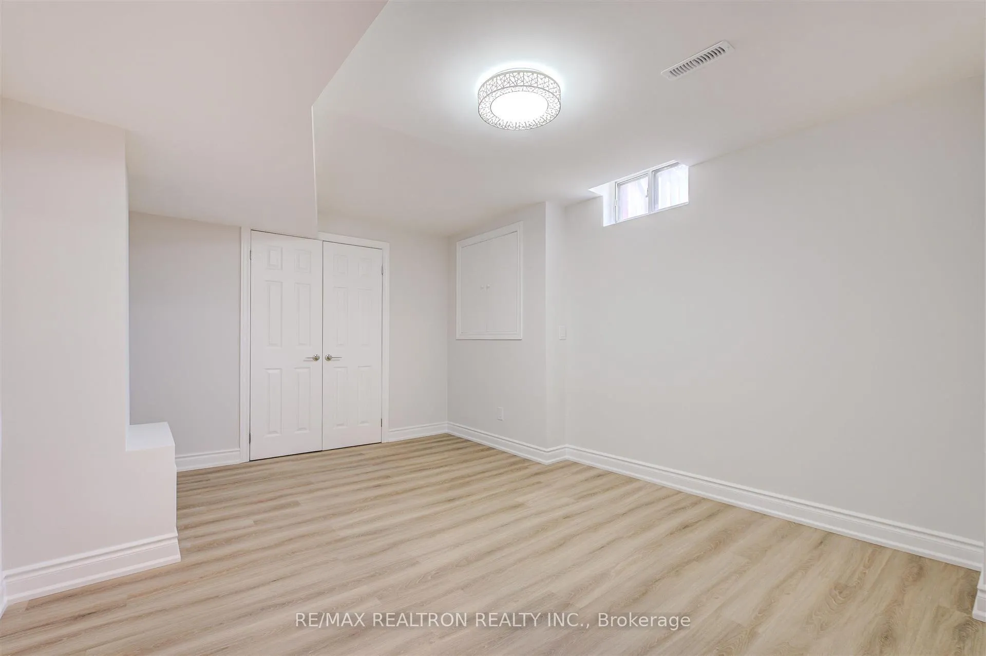 Photo 13 of Unit Lower, 12 Randall Avenue, Markham, Milliken Mills East — HOMEH