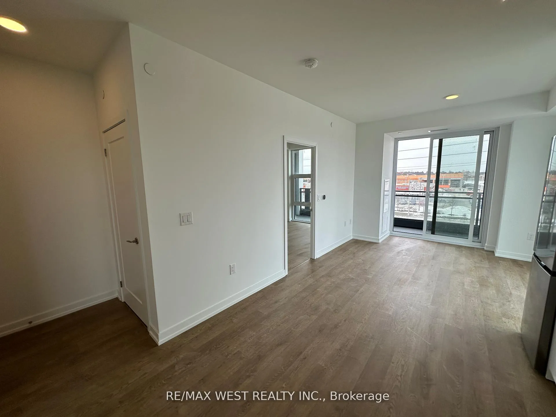 Photo 4 of Unit 337, 9763 Markham Road, Markham, Greensborough — HOMEH