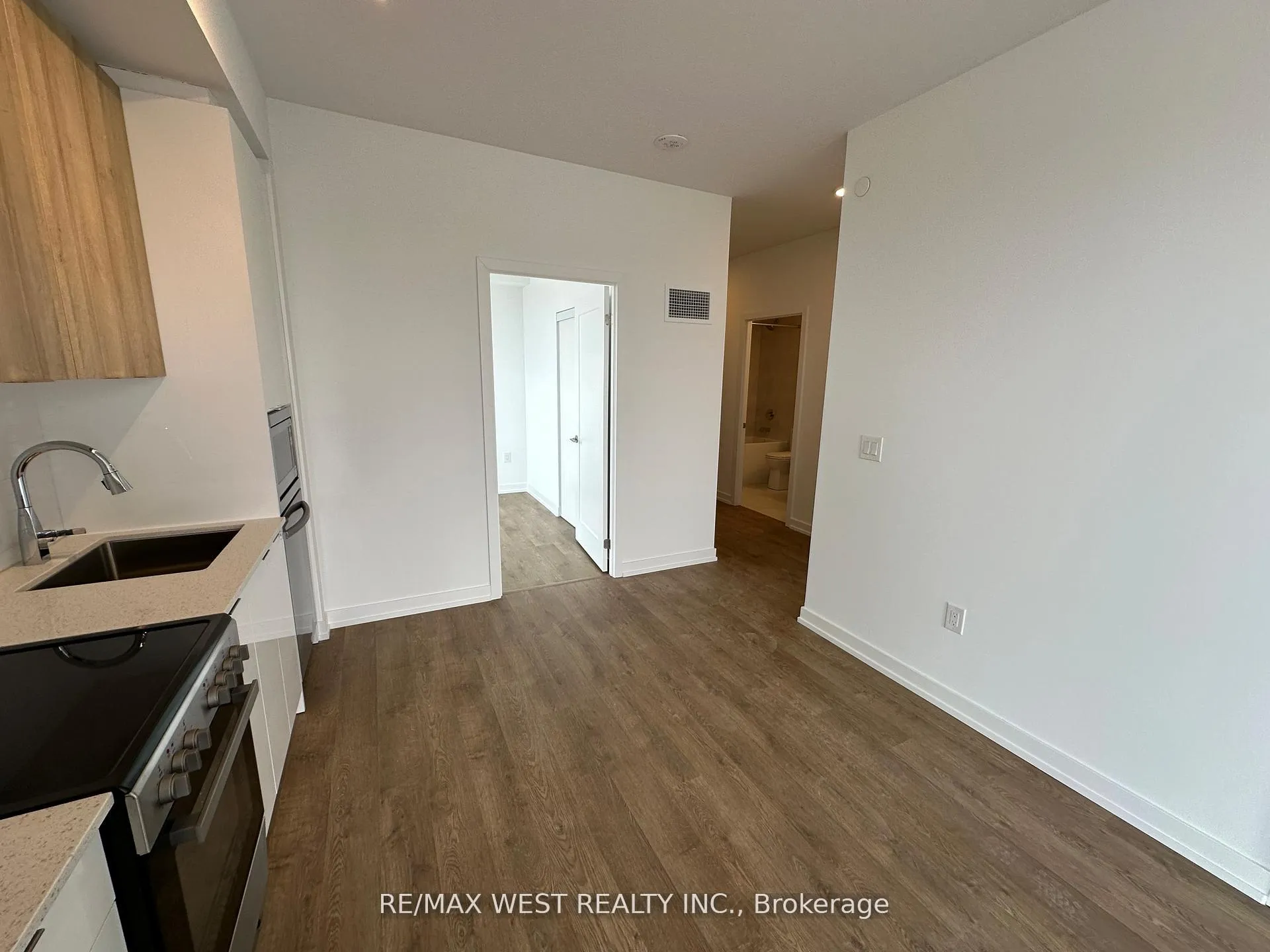 Photo 5 of Unit 337, 9763 Markham Road, Markham, Greensborough — HOMEH