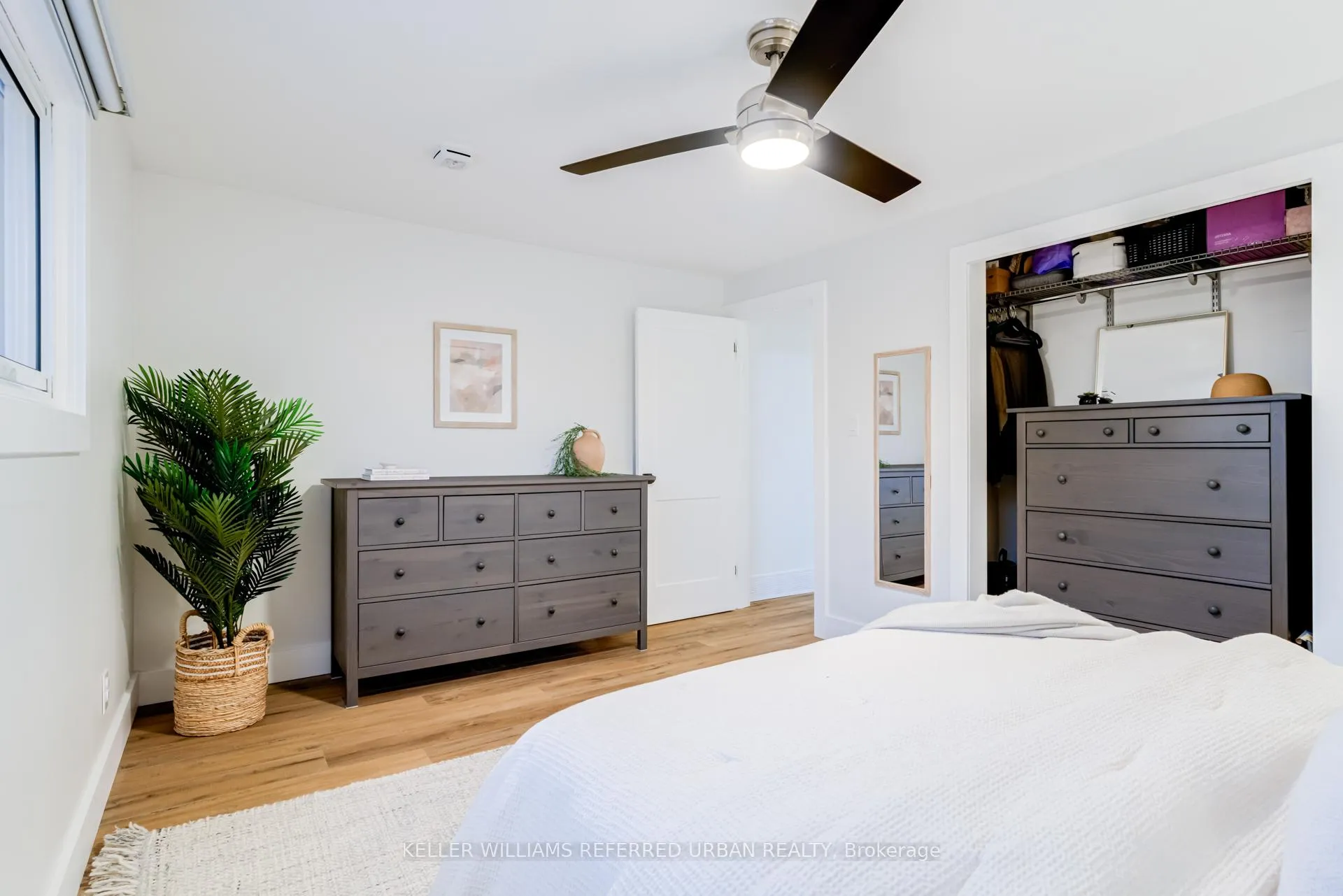 Photo 12 of 237 Hoover Crescent, Hamilton, Balfour — HOMEH