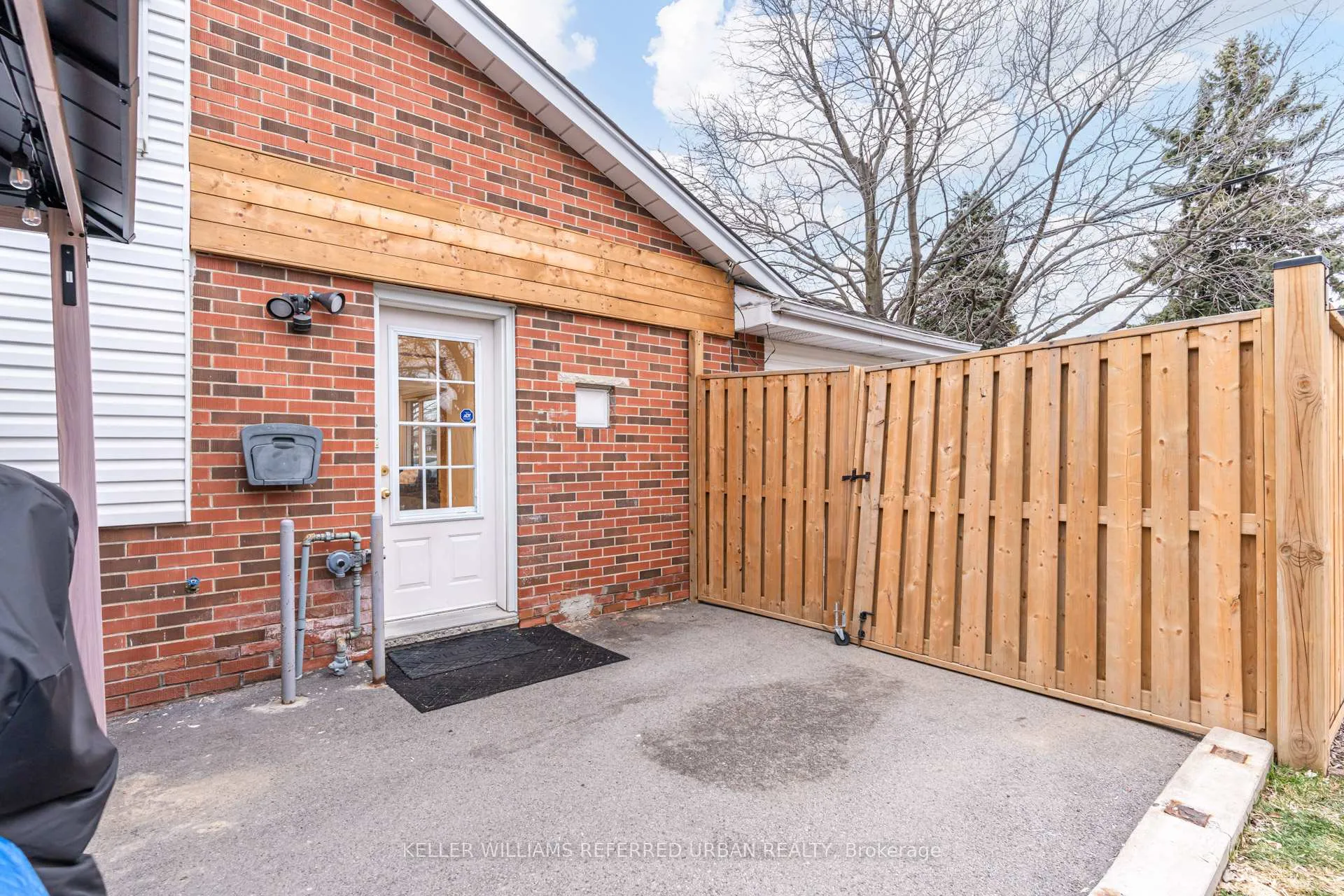 Photo 20 of 237 Hoover Crescent, Hamilton, Balfour — HOMEH